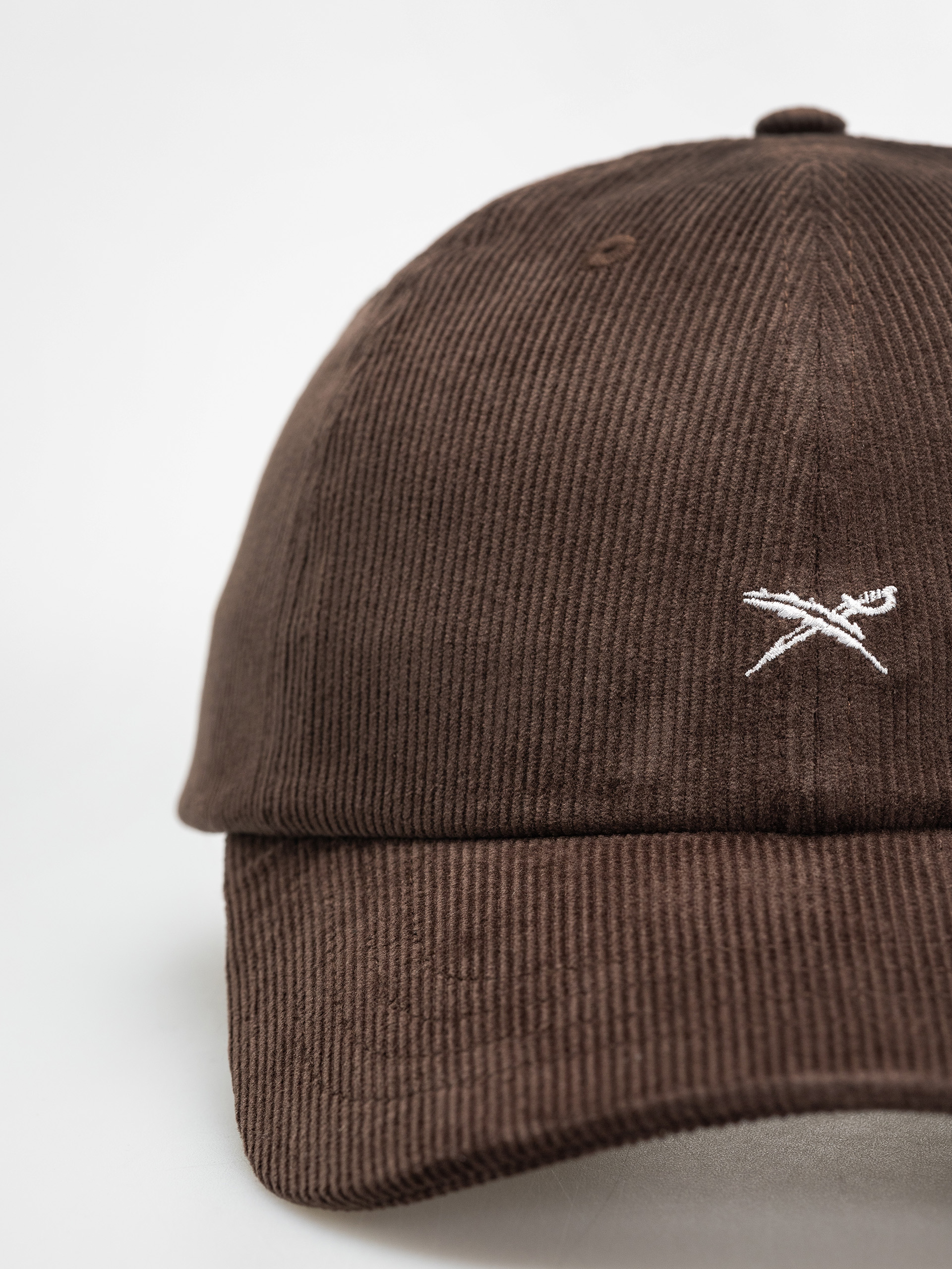 Czapka z daszkiem Iriedaily Corvin (dark coffee)