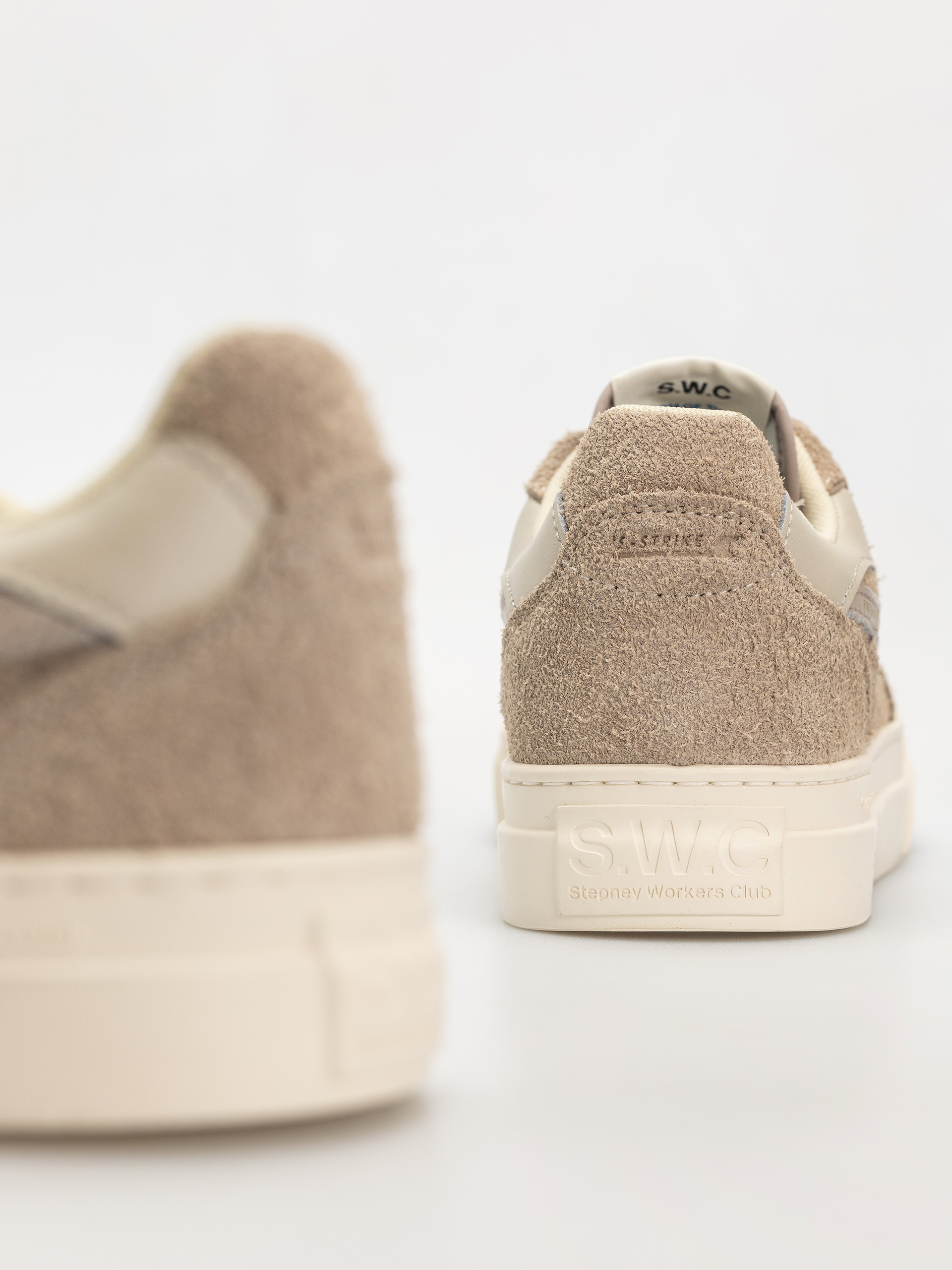Buty Stepney Workers Club Pearl S-Strike (raw suede taupe)