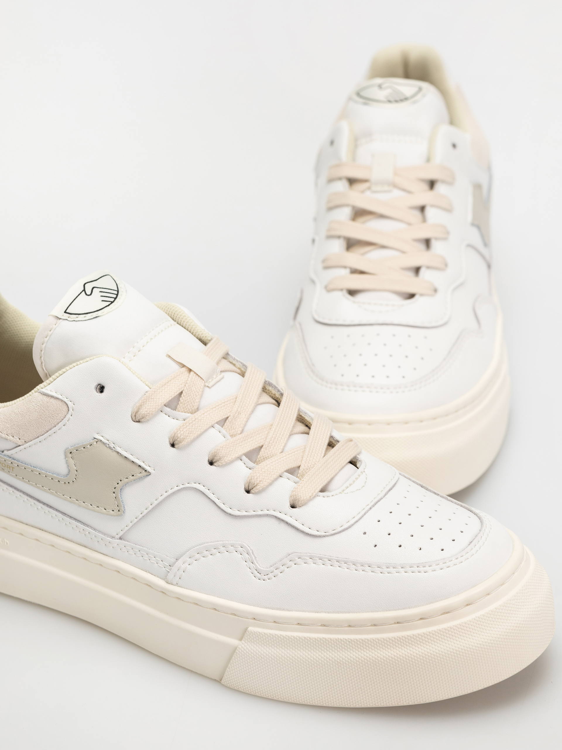 Buty Stepney Workers Club Pearl S-Strike (leather white putty)