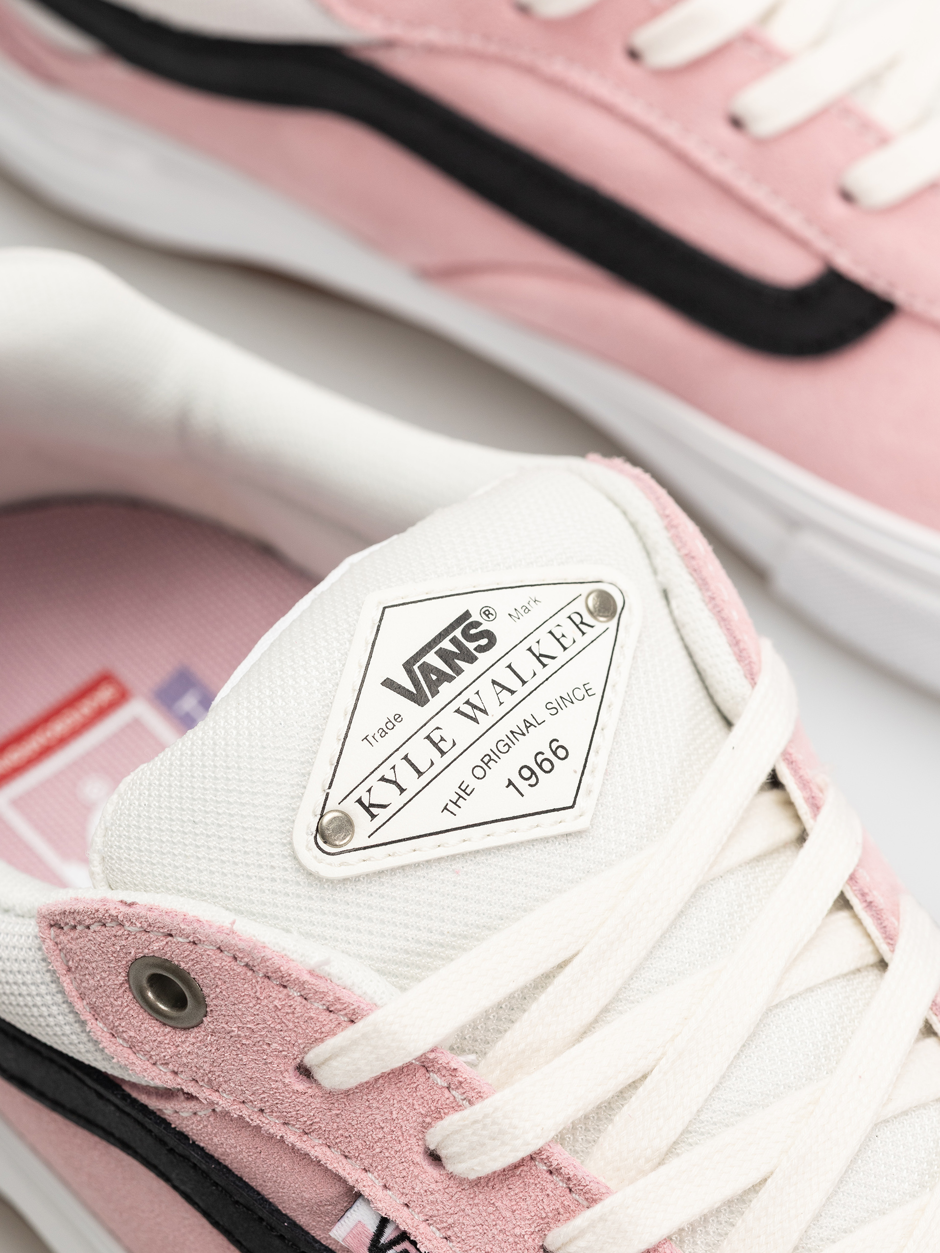 Buty Vans Skate Kyle Walker Wafflecup (pink)