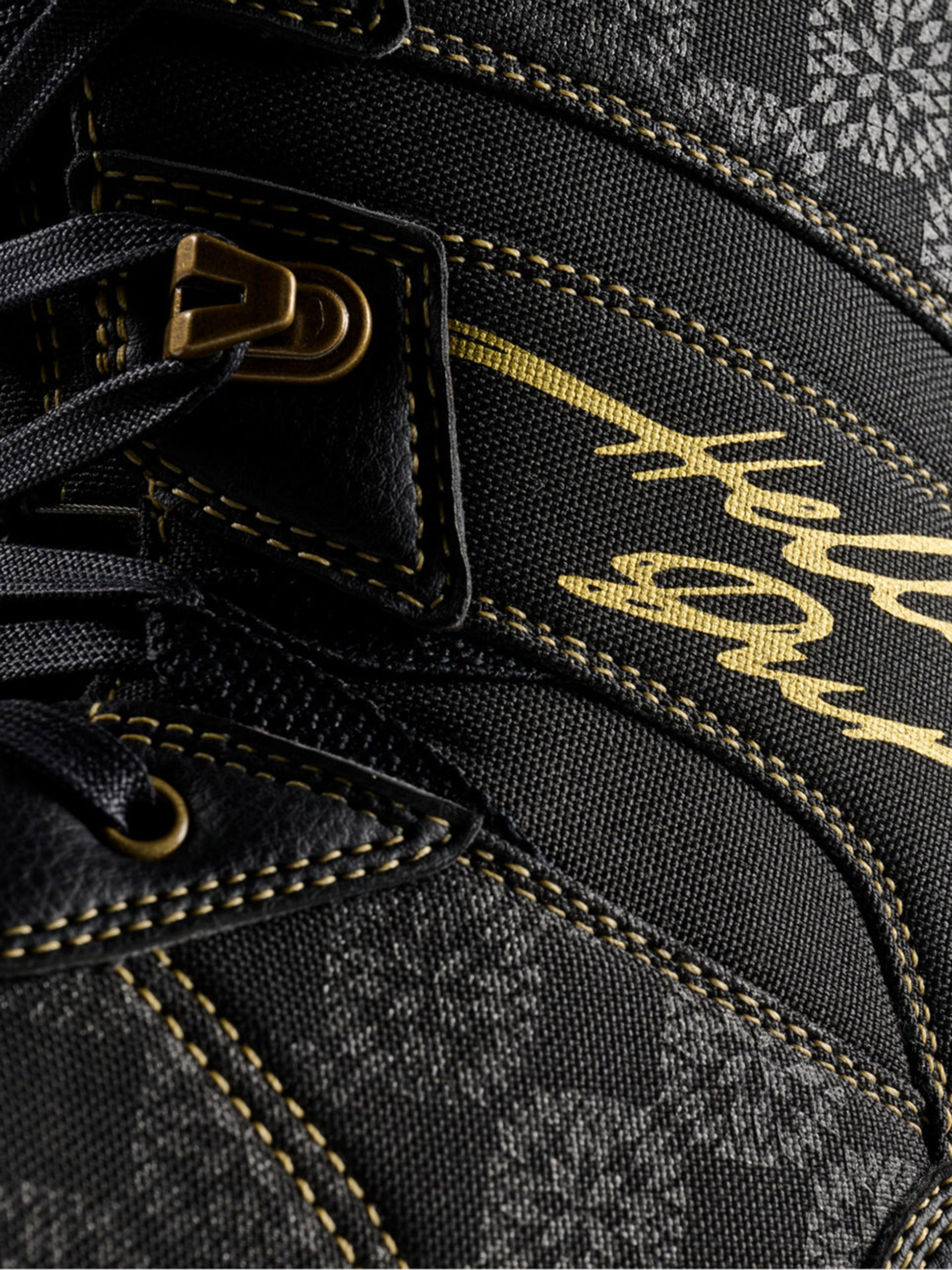 Męskie Buty snowboardowe Vans Invado Pro (black/gold)