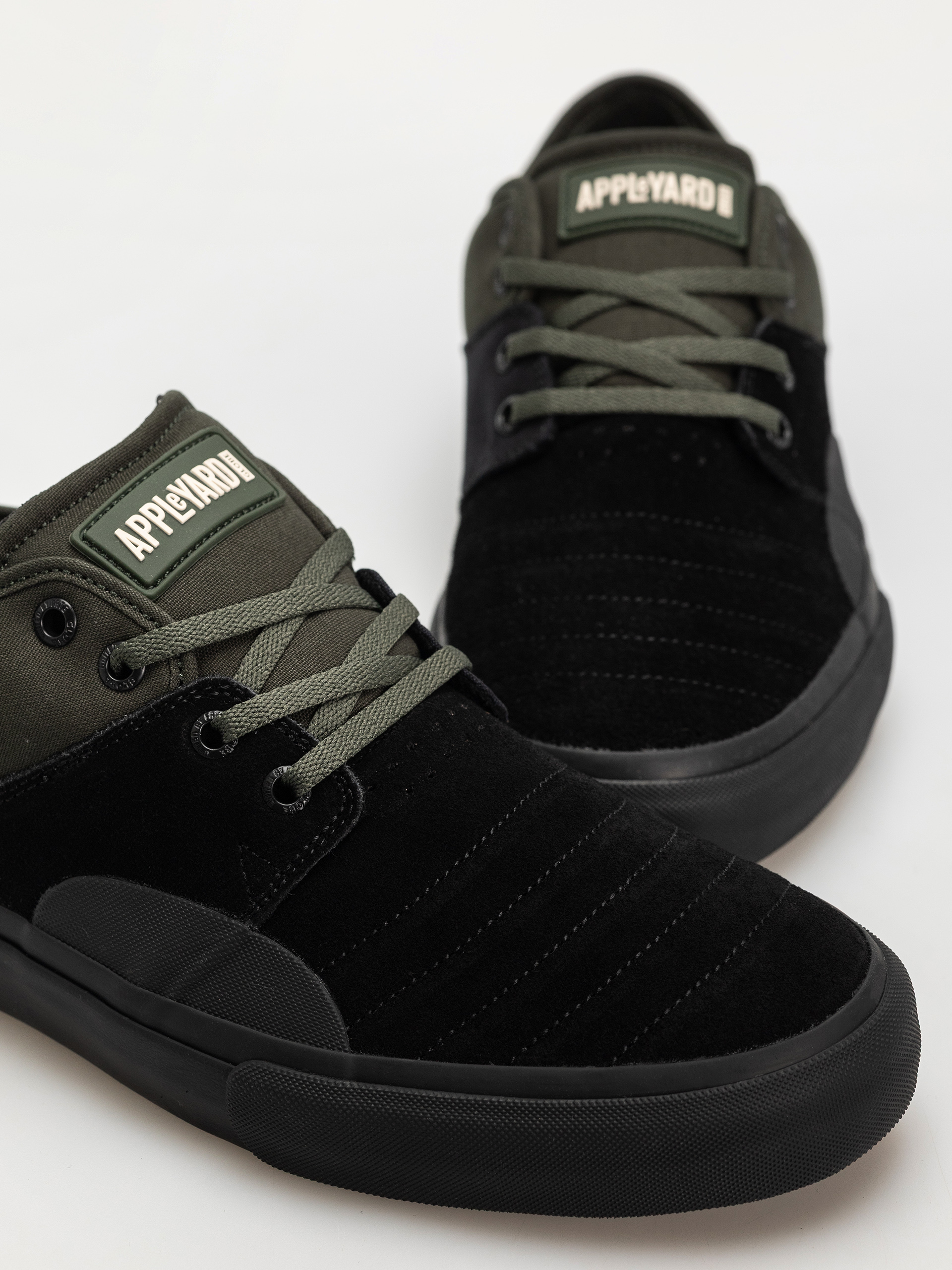 Buty Globe Mahalo Plus (black/pine)