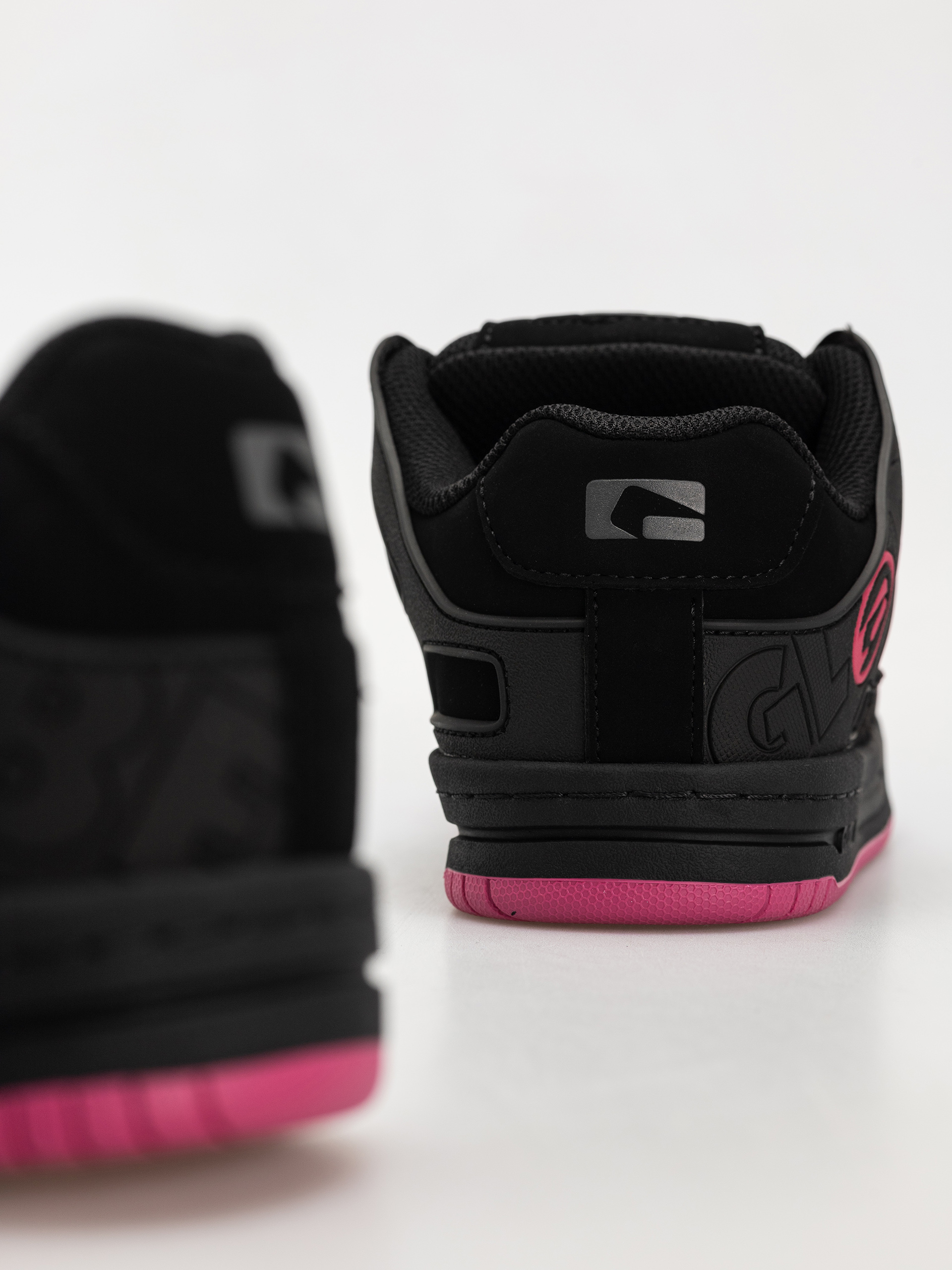 Buty Globe Tilt (black/black/pink)