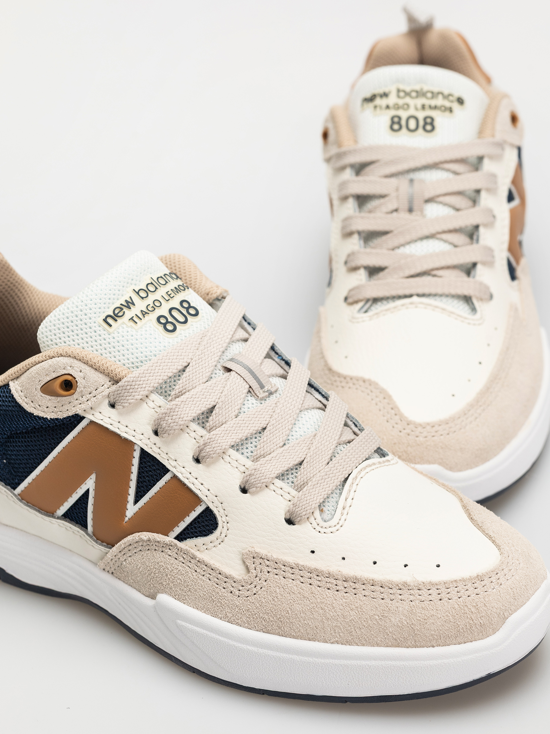Buty New Balance 808 (beige)