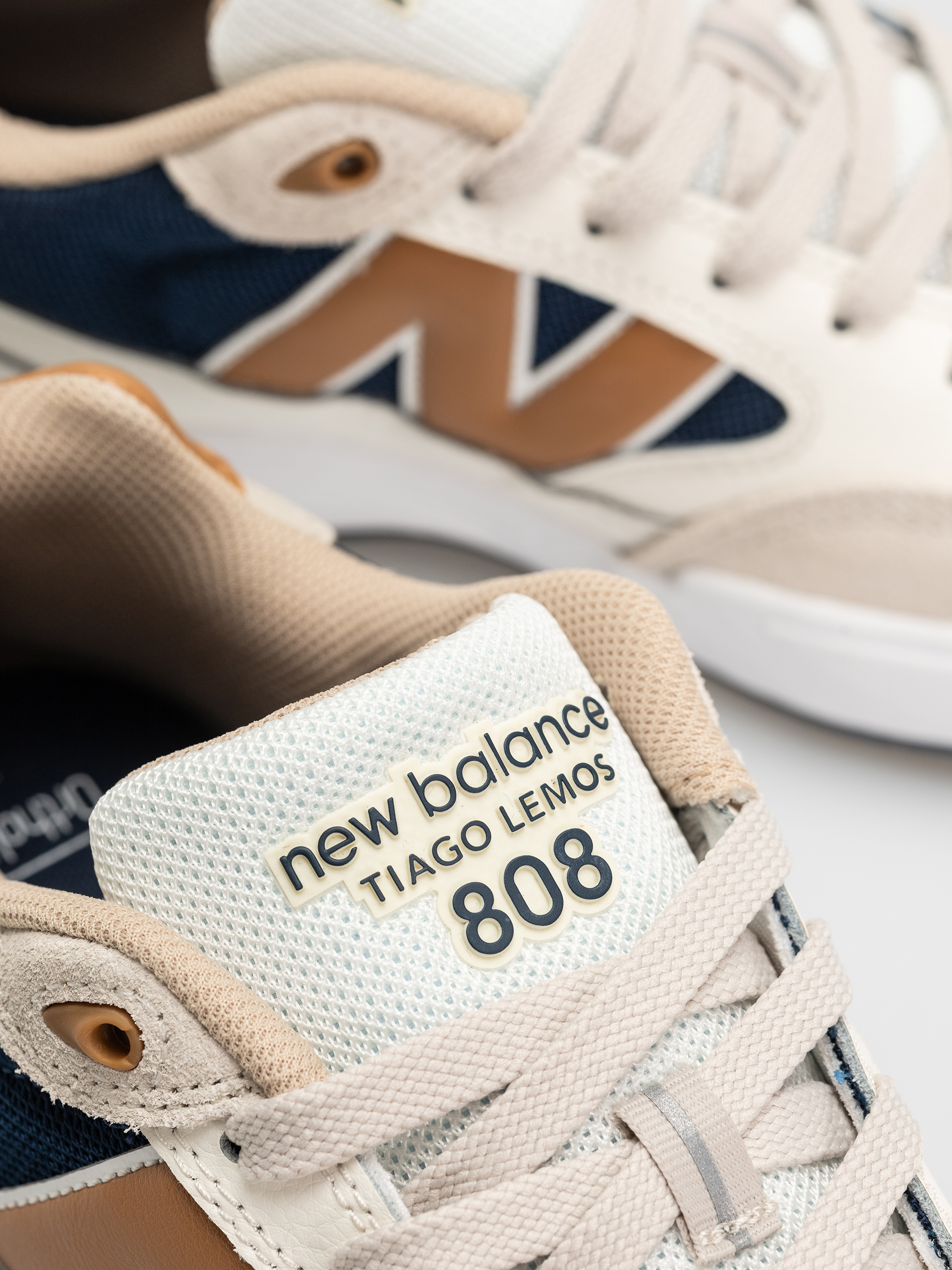 Buty New Balance 808 (beige)