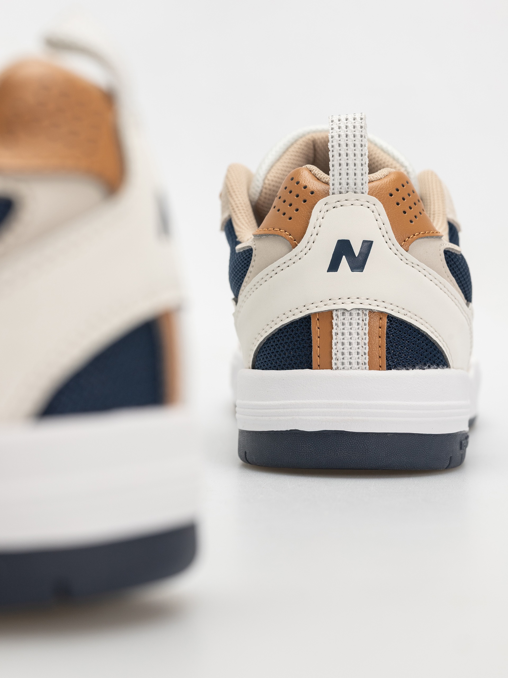 Buty New Balance 808 (beige)