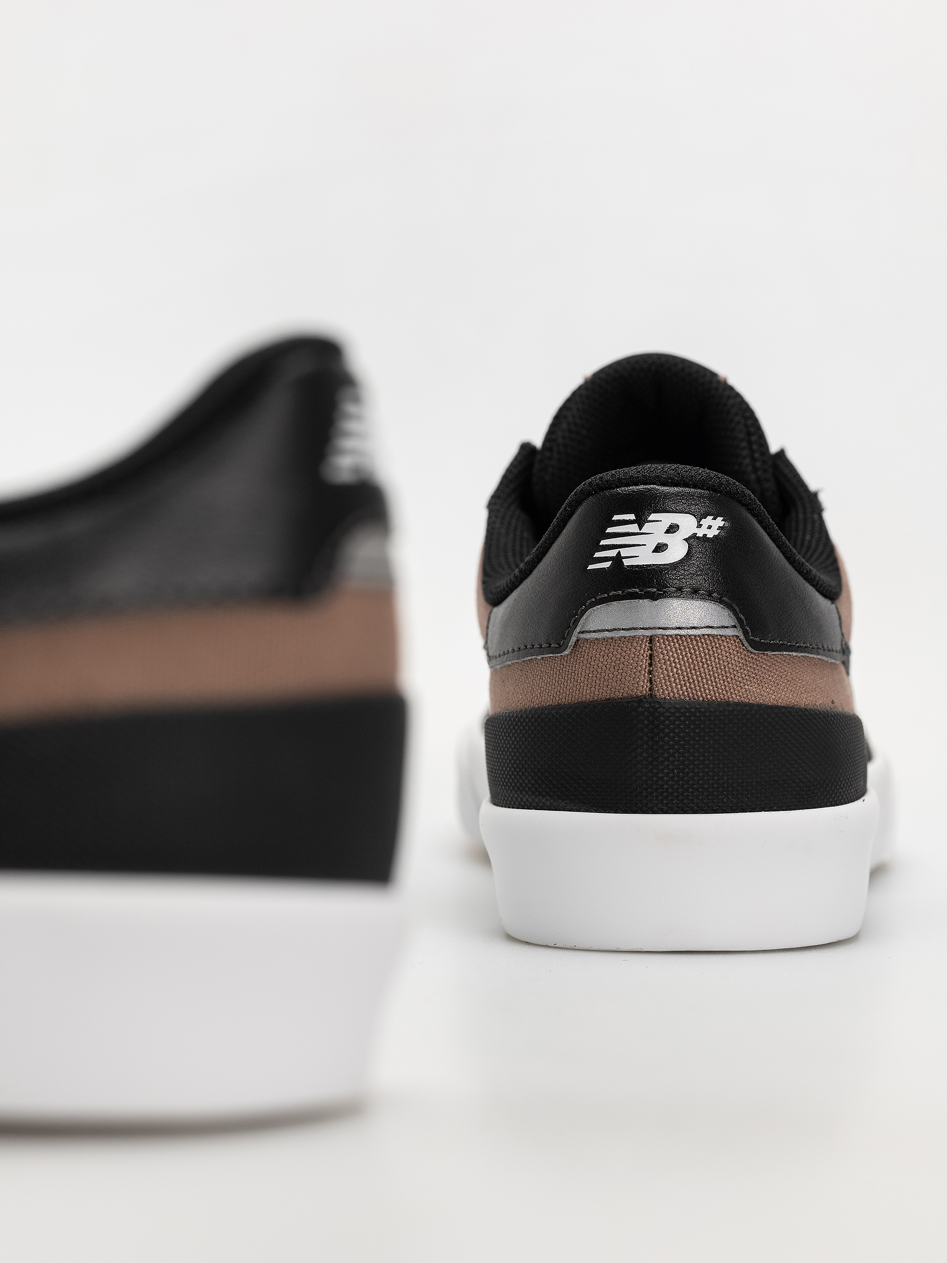 Buty New Balance 272 (black)