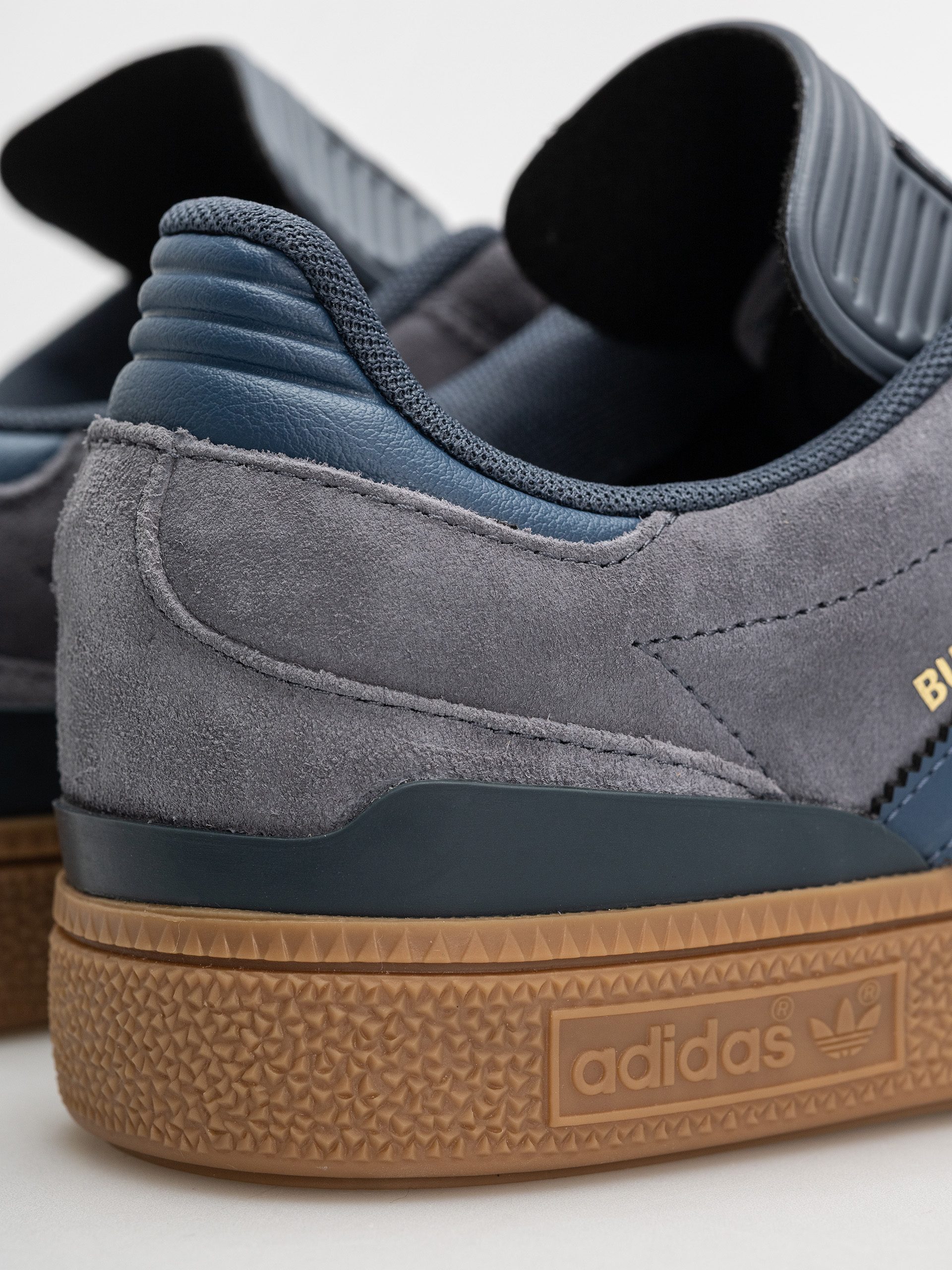 Buty adidas Busenitz (onix/prloin/gum4)