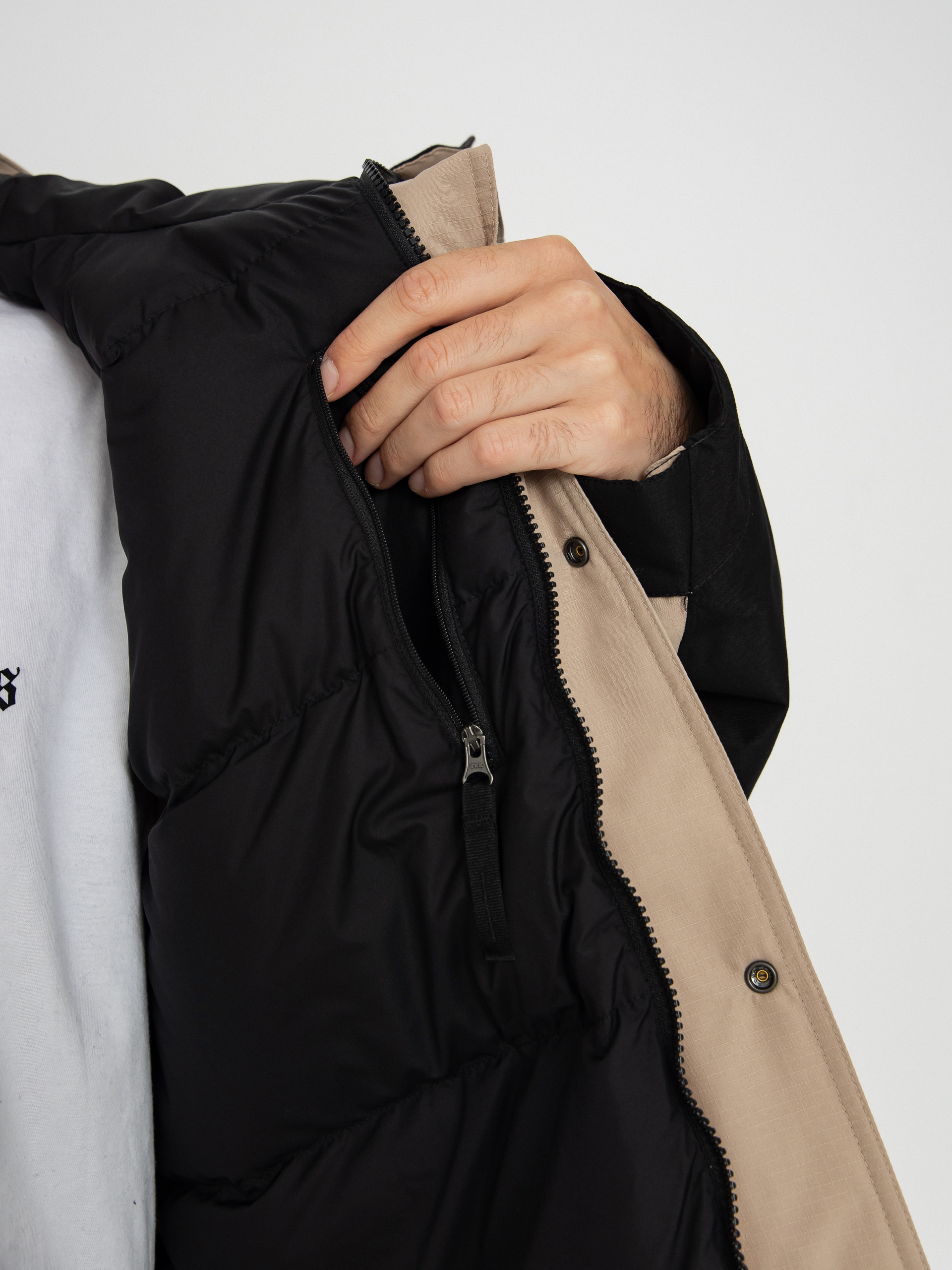 Kurtka The North Face Mountain Down (mushroom grey/tnf black)