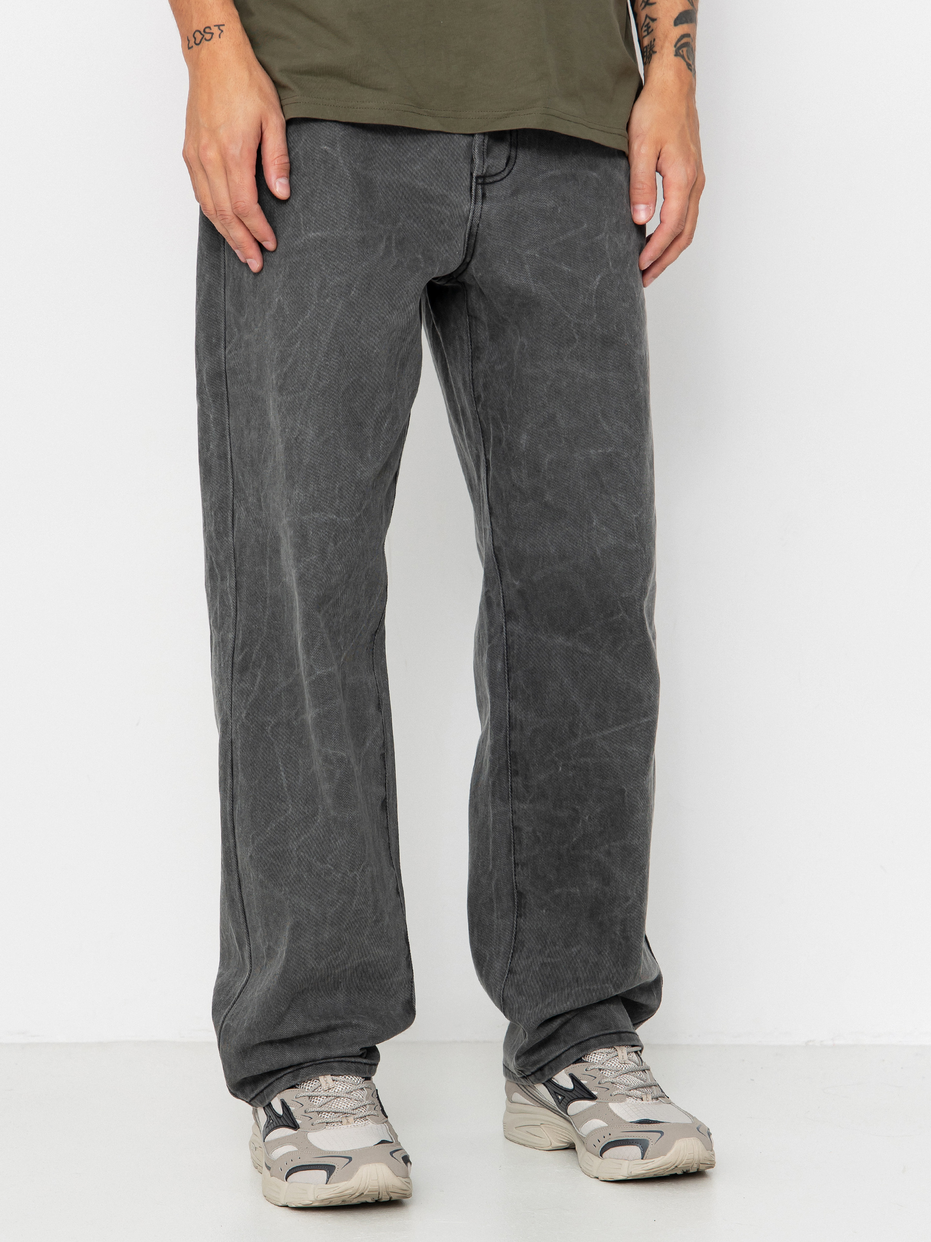 Spodnie OBEY Classic Wrinkle Baggy Denim (black wrinkle wash)