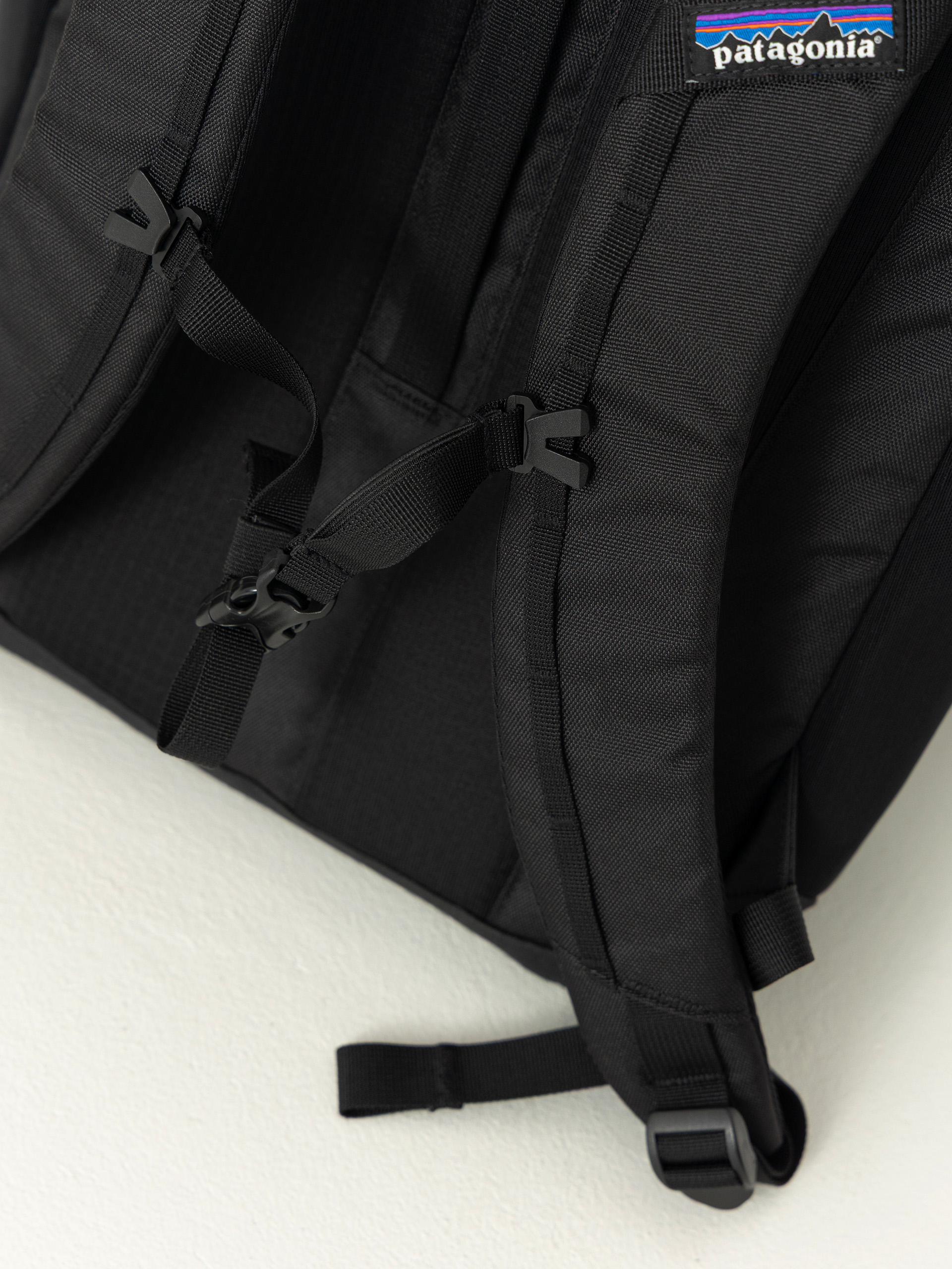 Plecak Patagonia Black Hole Pack 25L (black w/black)