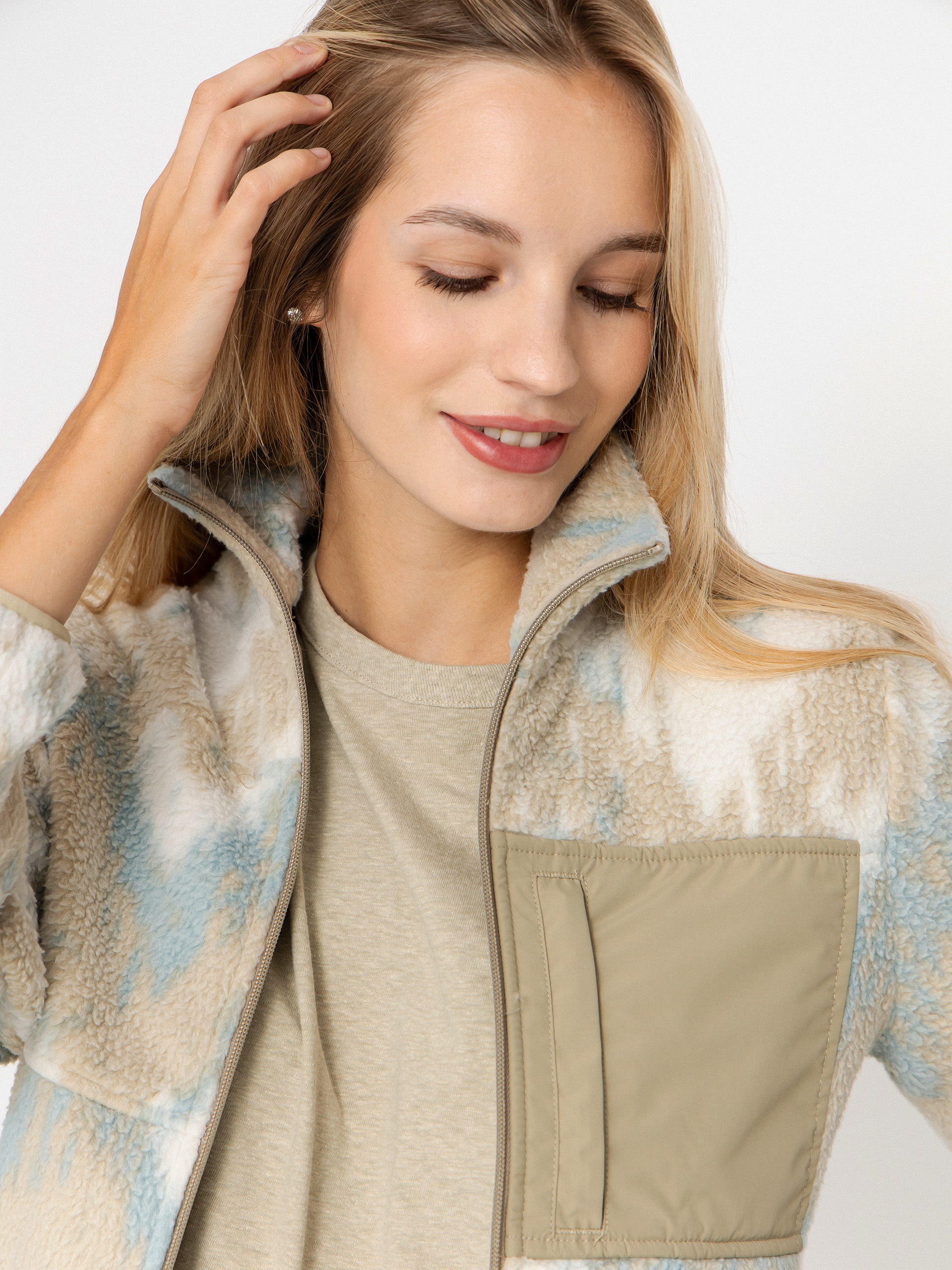 Kurtka Iriedaily Arkta Teddy 2 Wmn (khaki grey)