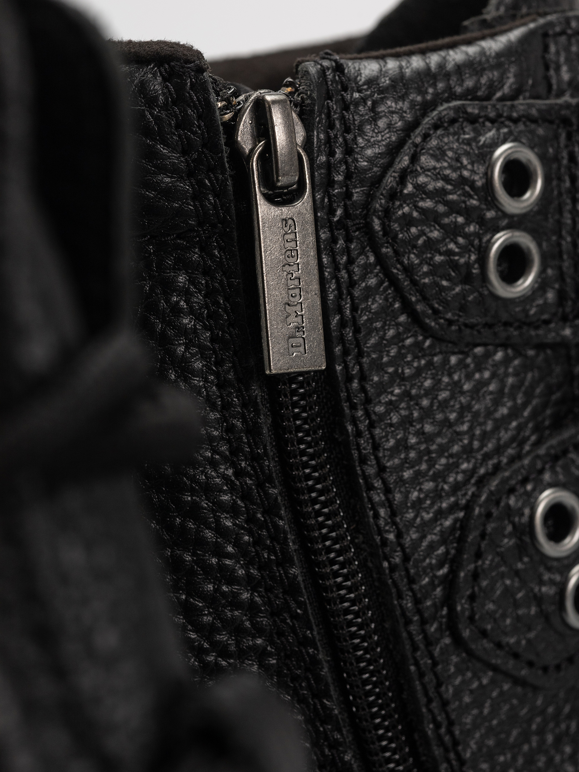 Buty Dr. Martens 1460 LTT 4 Tie Wmn (black milled nappa)