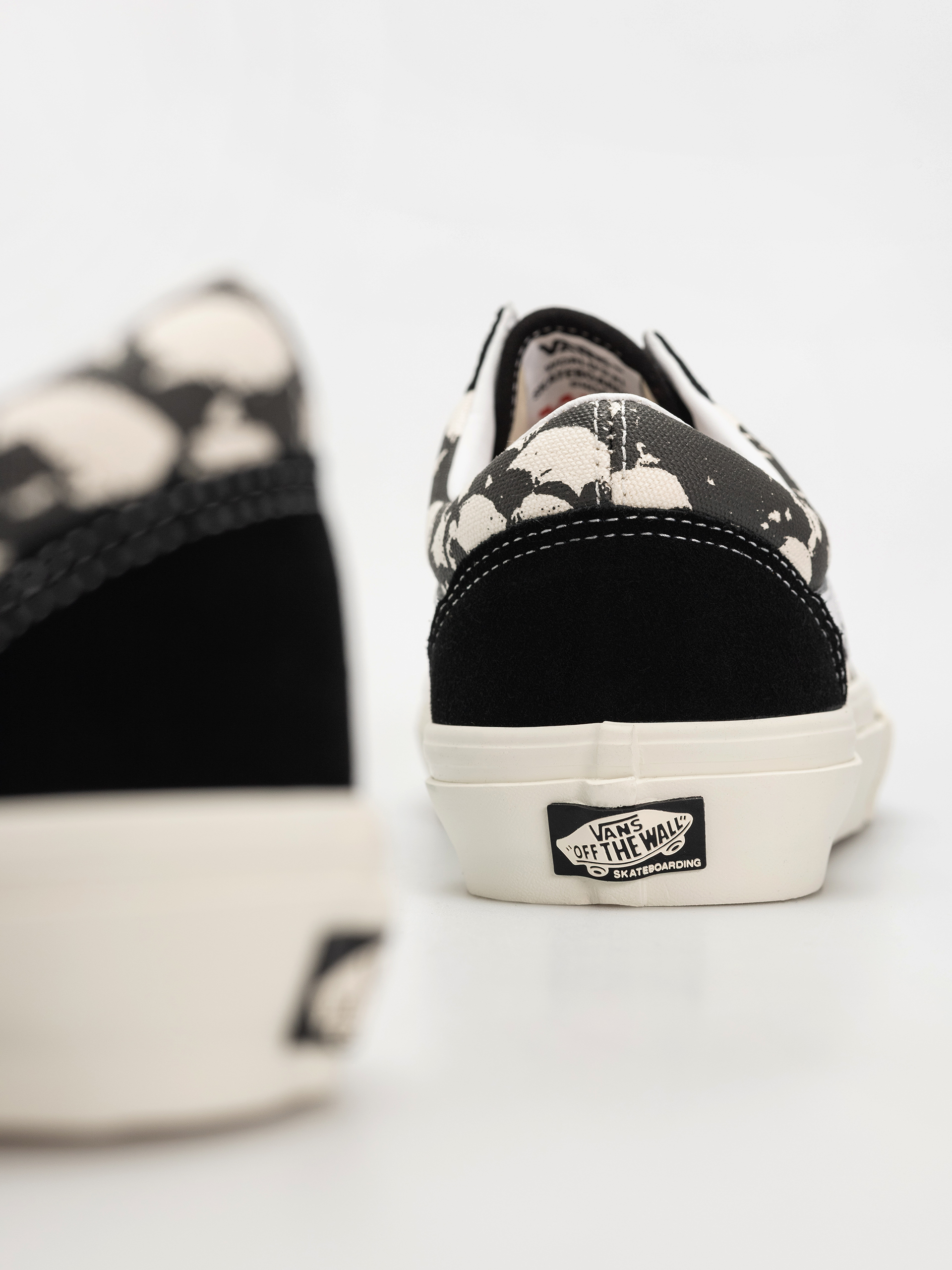 Buty Vans Skate Old Skool (skull pile black/white/gum)