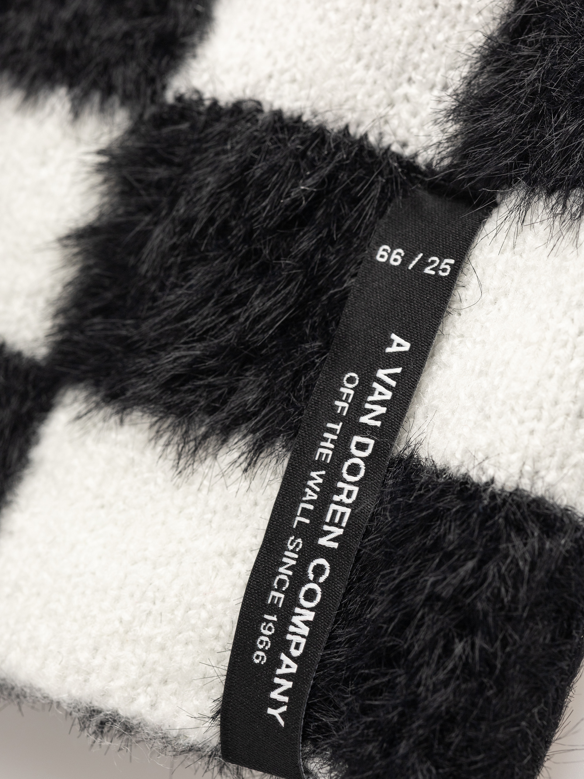 Czapka zimowa Vans Plaimor (black/white)