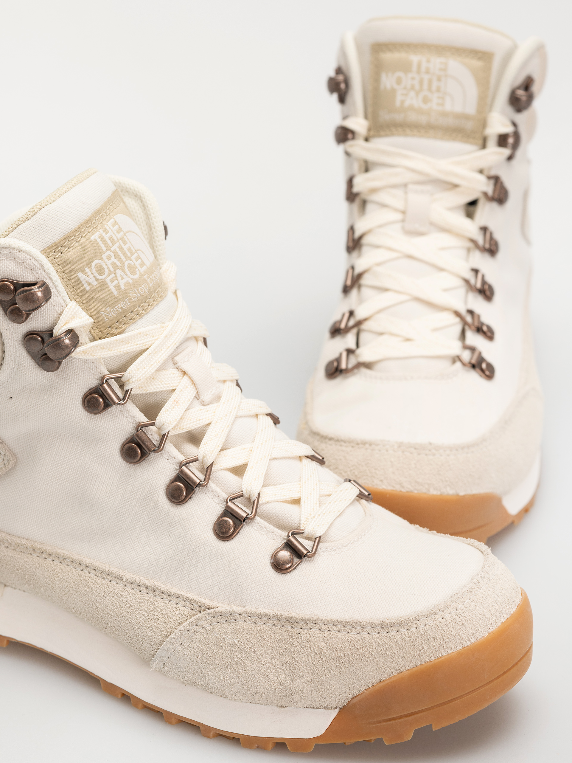 Buty The North Face Back To Berkeley Iv Textile Wp Wmn (white dune/white dune)