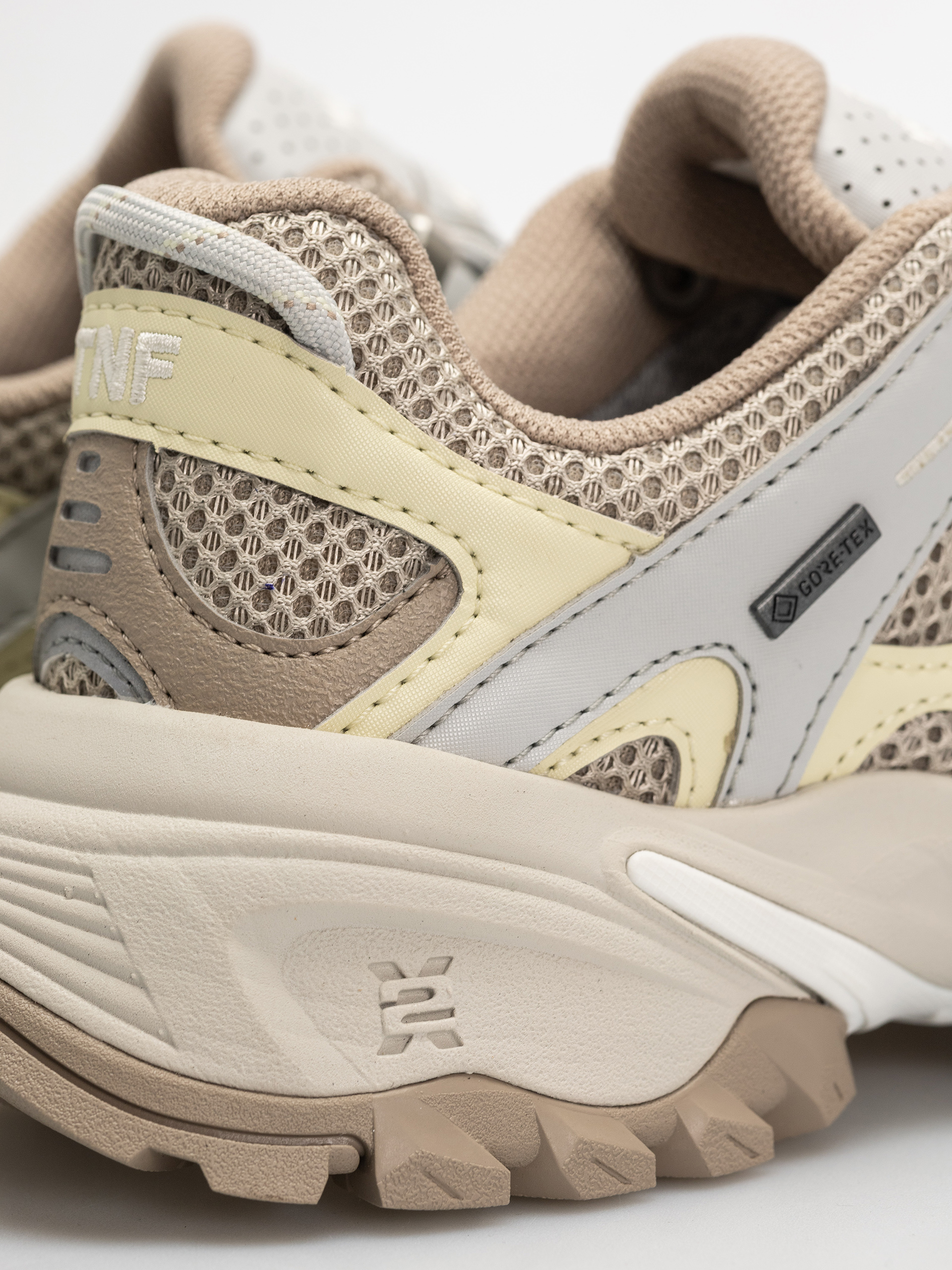 Buty The North Face Hedgehog 06 Rvst Gore Tex (high rise grey/white as)