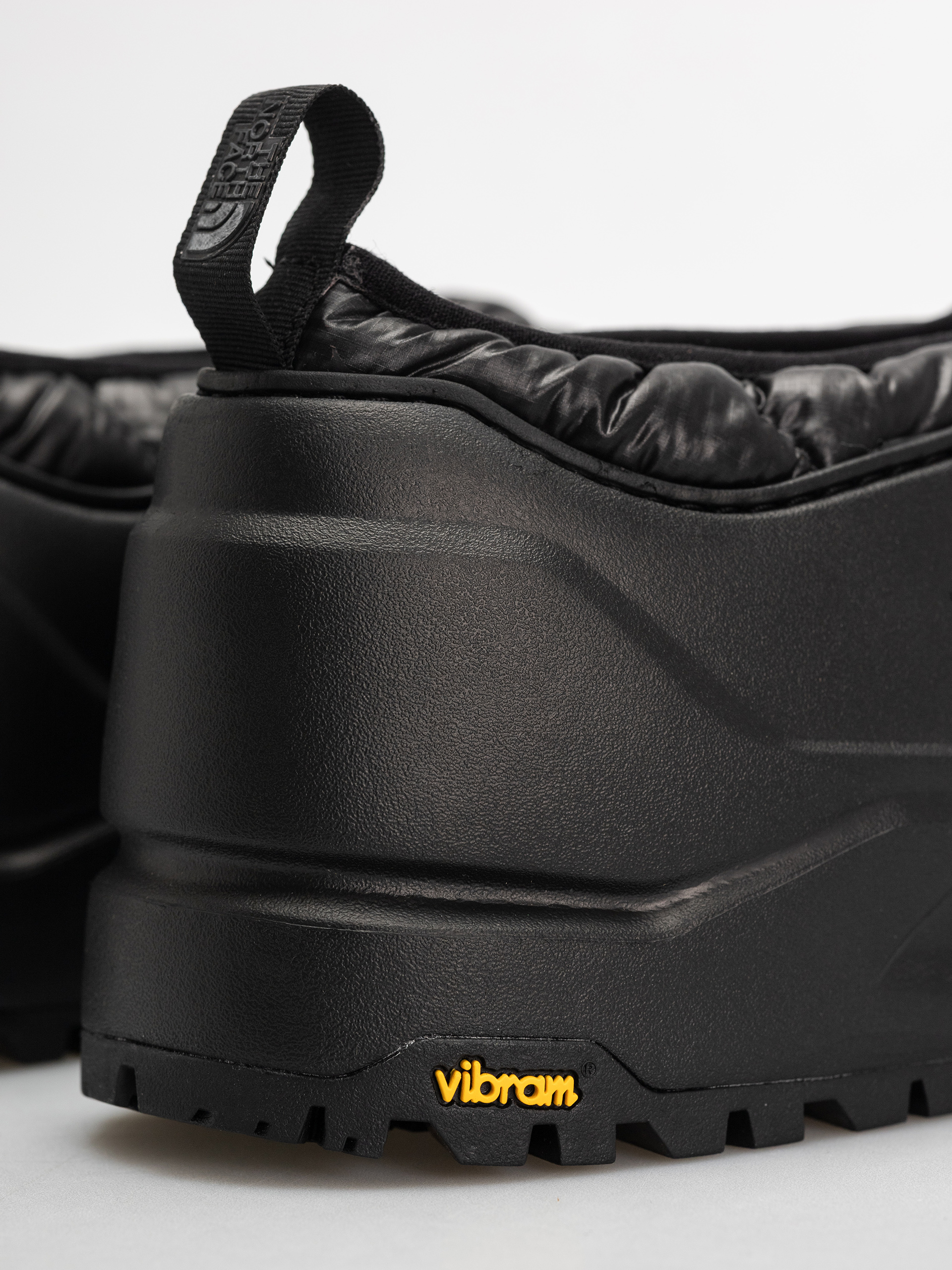 Buty The North Face Base Camp Wp Mule (tnf black/tnf black)