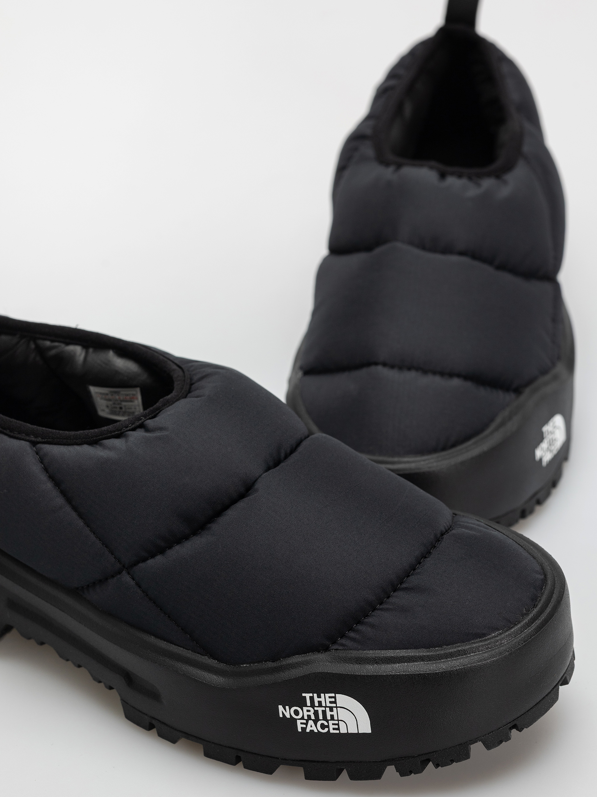 Buty The North Face Base Camp Thermoball Mule (tnf black/tnf black)