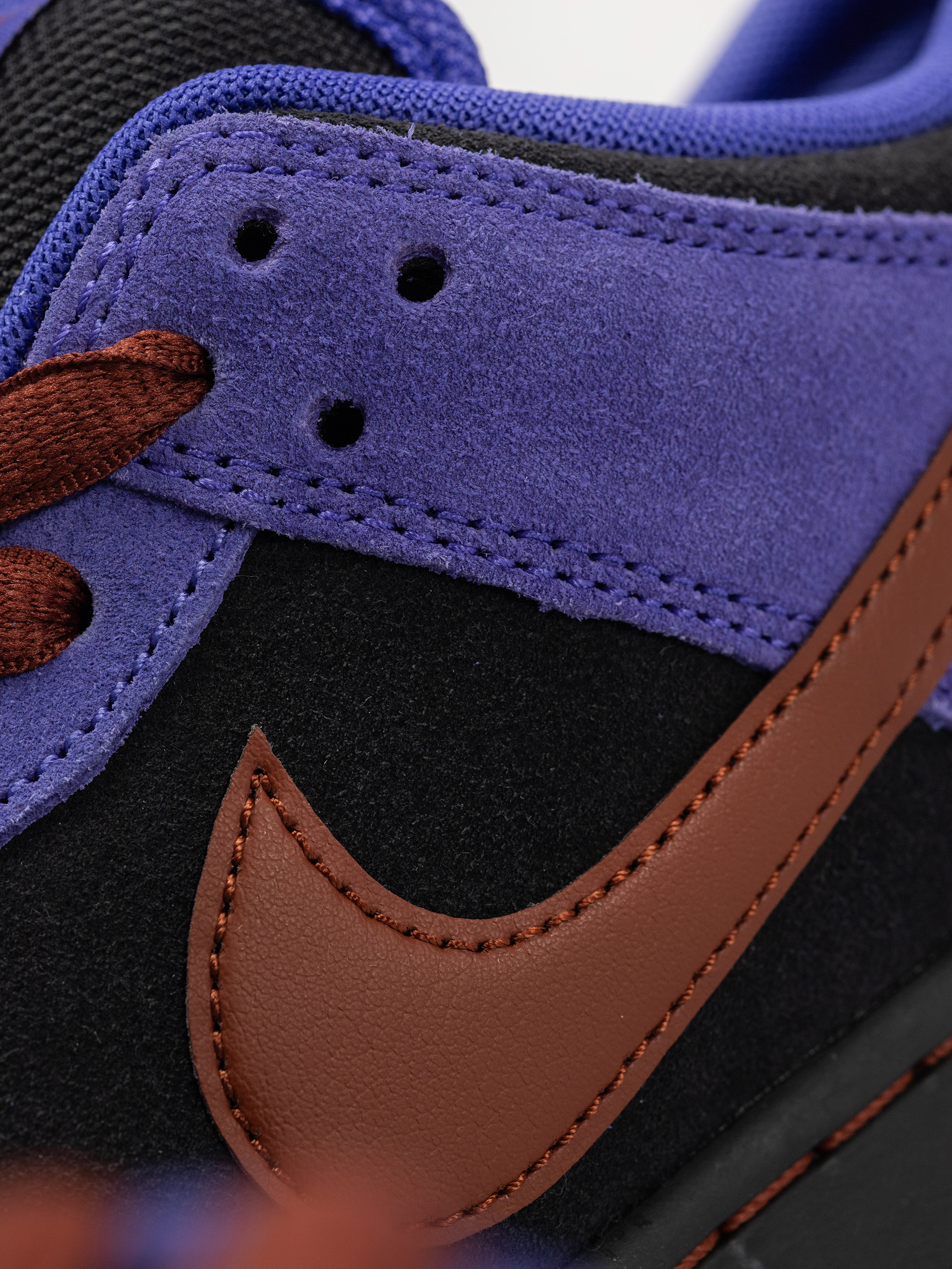 Buty Nike SB Dunk Low Pro (persian violet/cinnamon off noir)