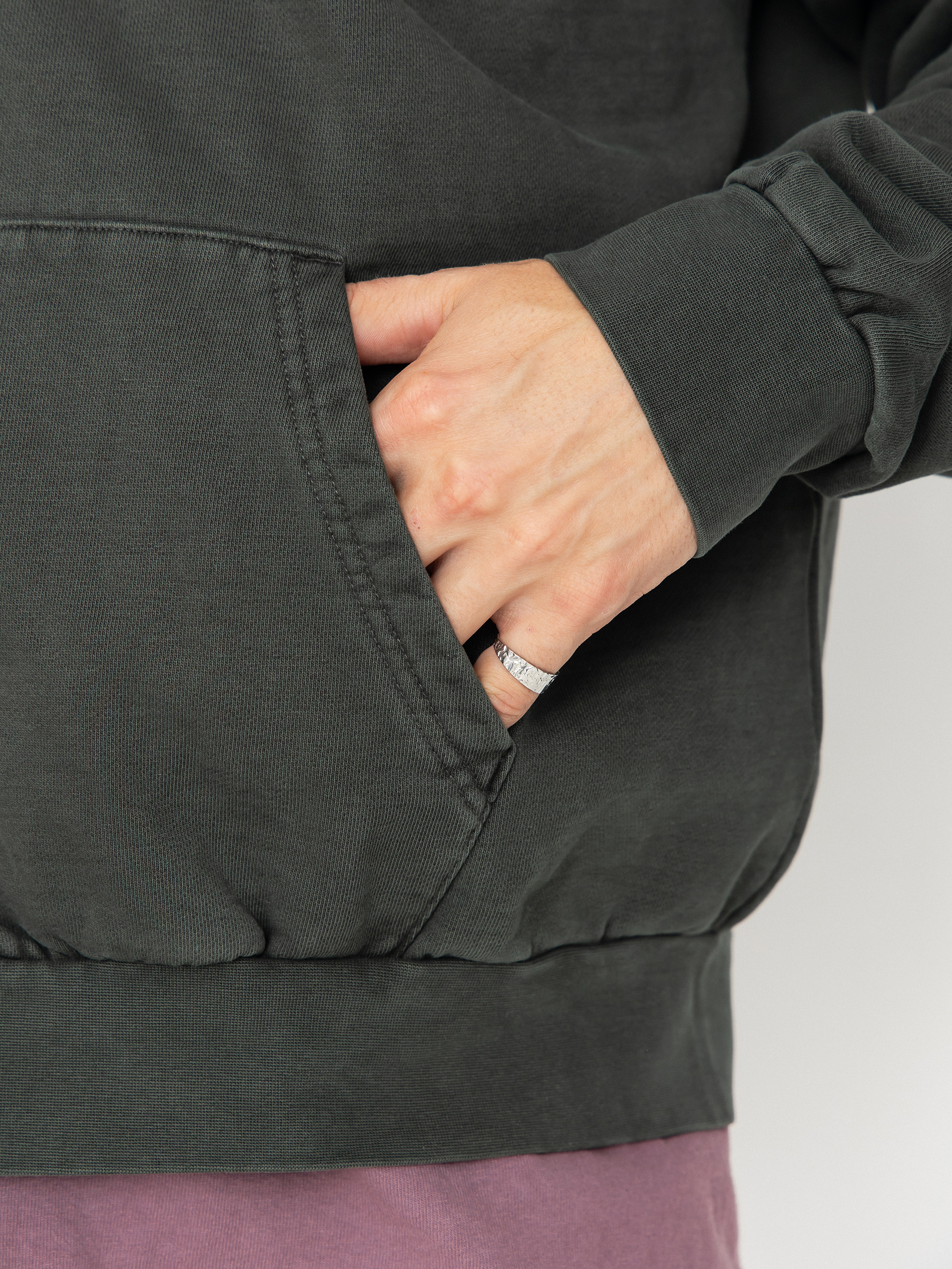 Bluza z kapturem OBEY Lowercase Pigment ZHD (pigment pirate black)