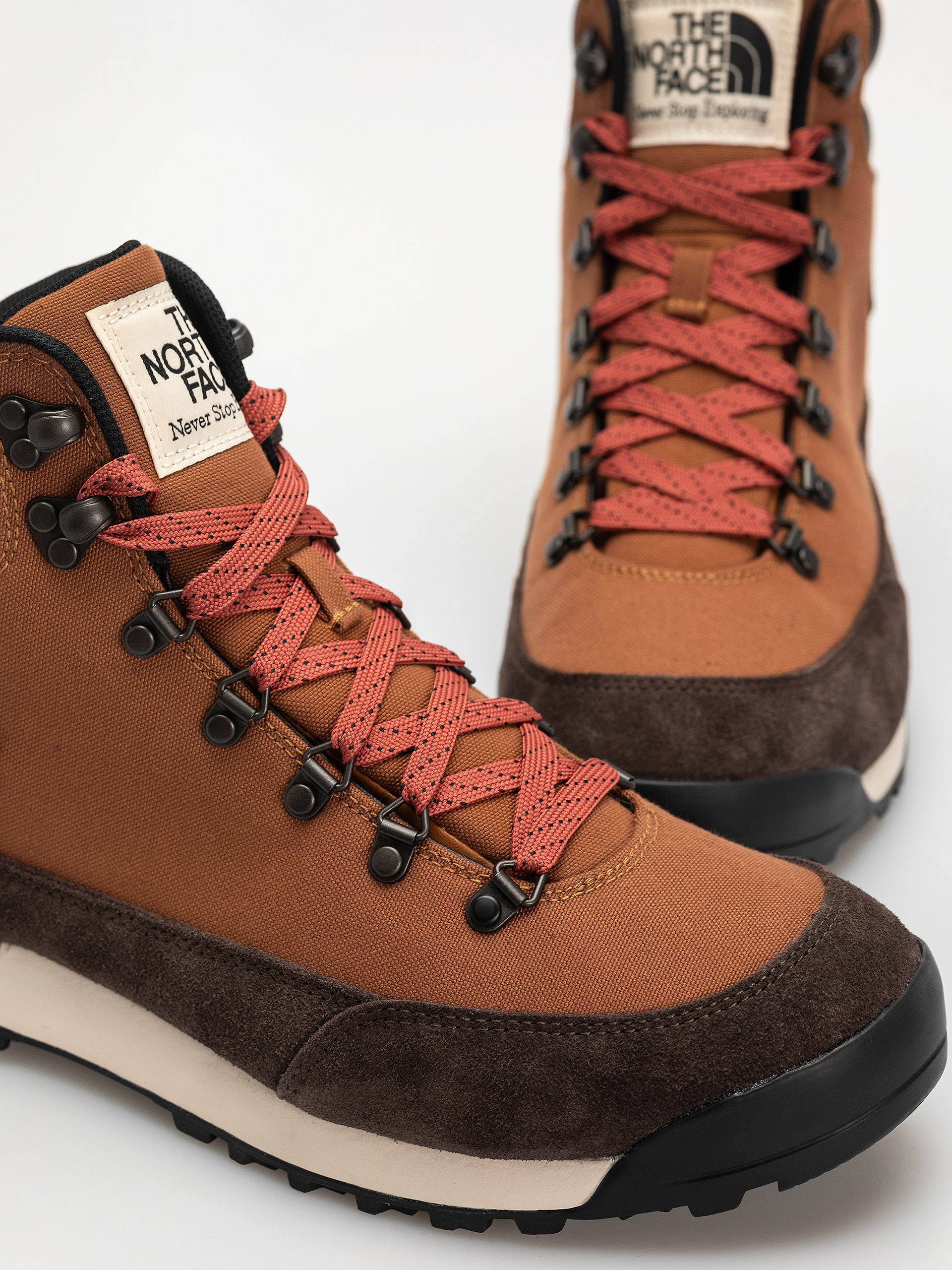 Buty The North Face Back To Berkeley Iv Textile Wp (burnt umber/mars dust)