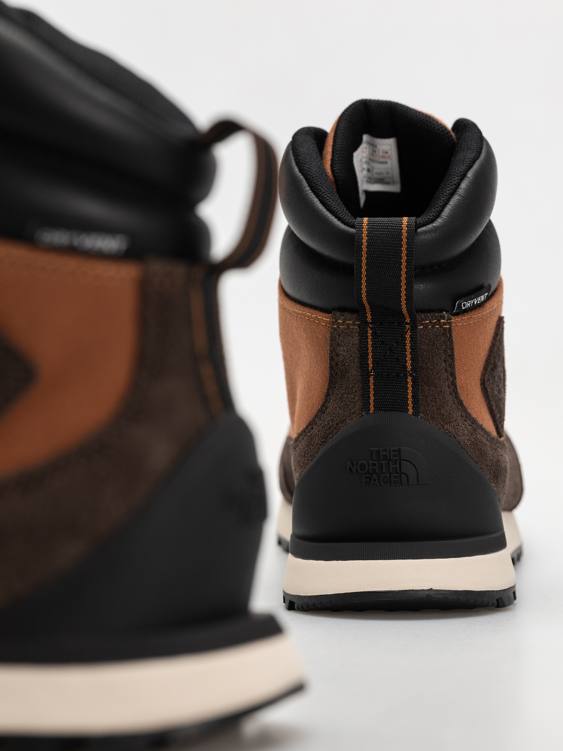 Buty The North Face Back To Berkeley Iv Textile Wp (burnt umber/mars dust)
