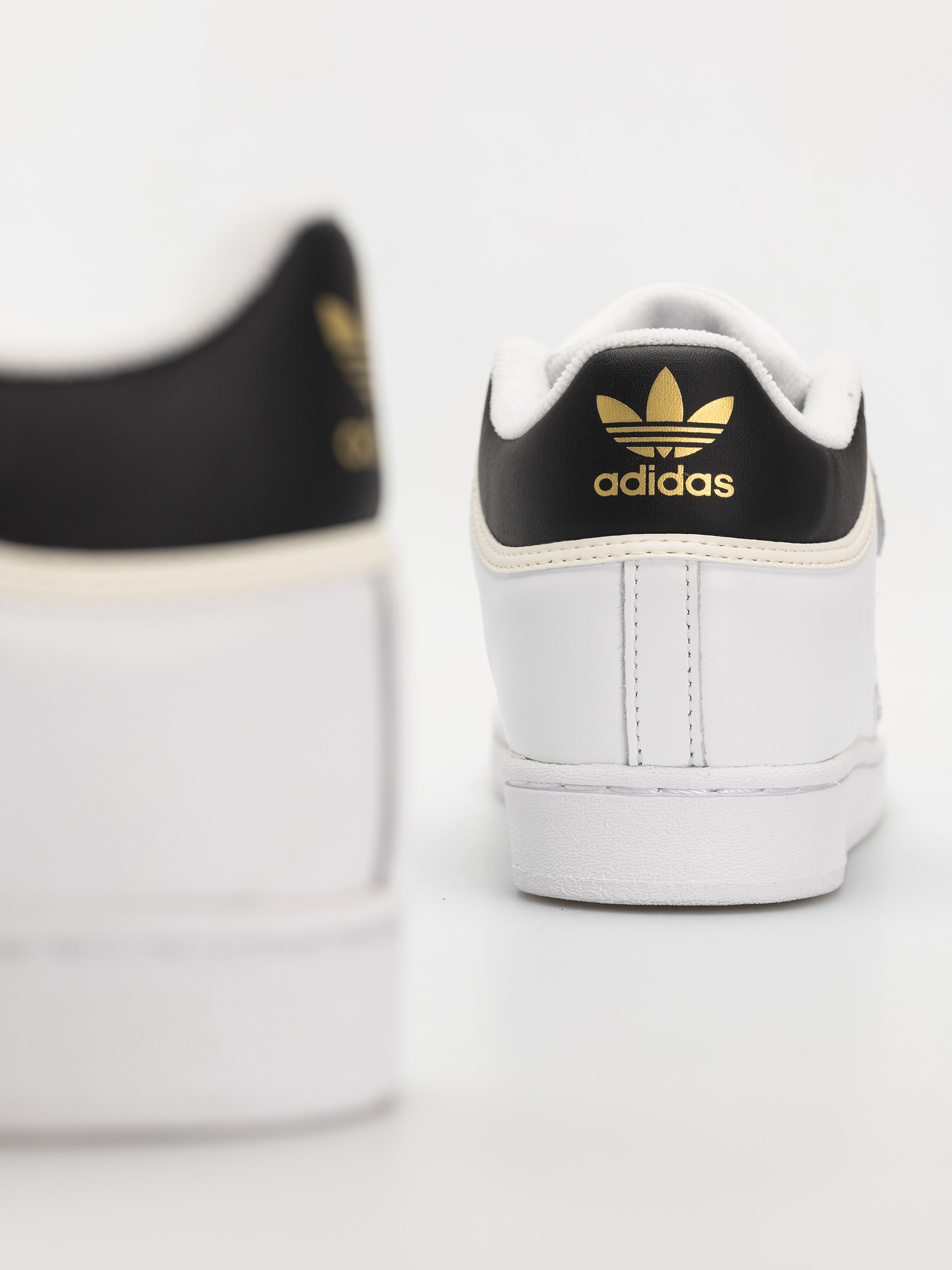 Buty adidas Pro Shell Adv (ftwwht/cblack/goldmt)