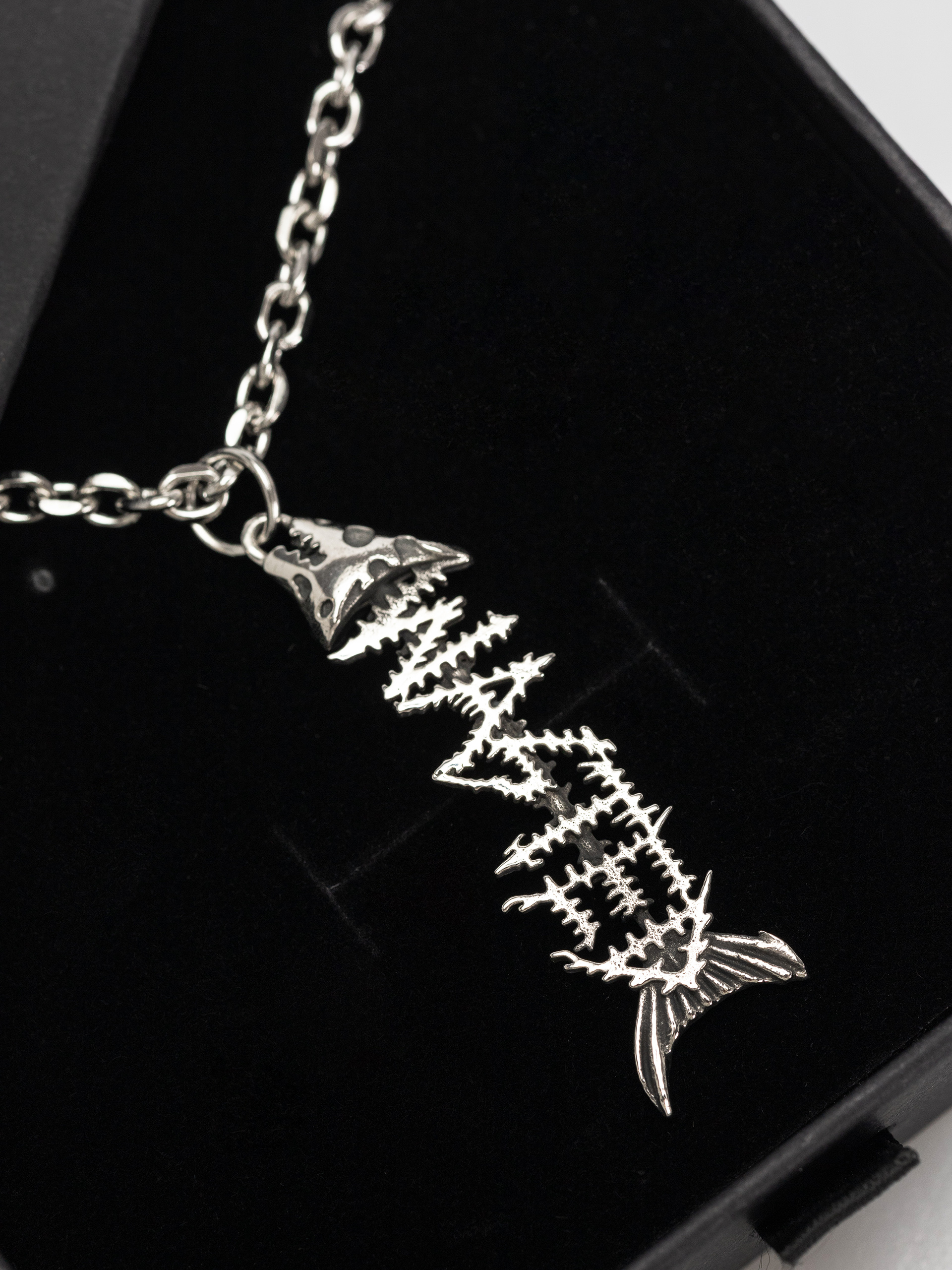 Naszyjnik Wasted Paris Surrender (silver)