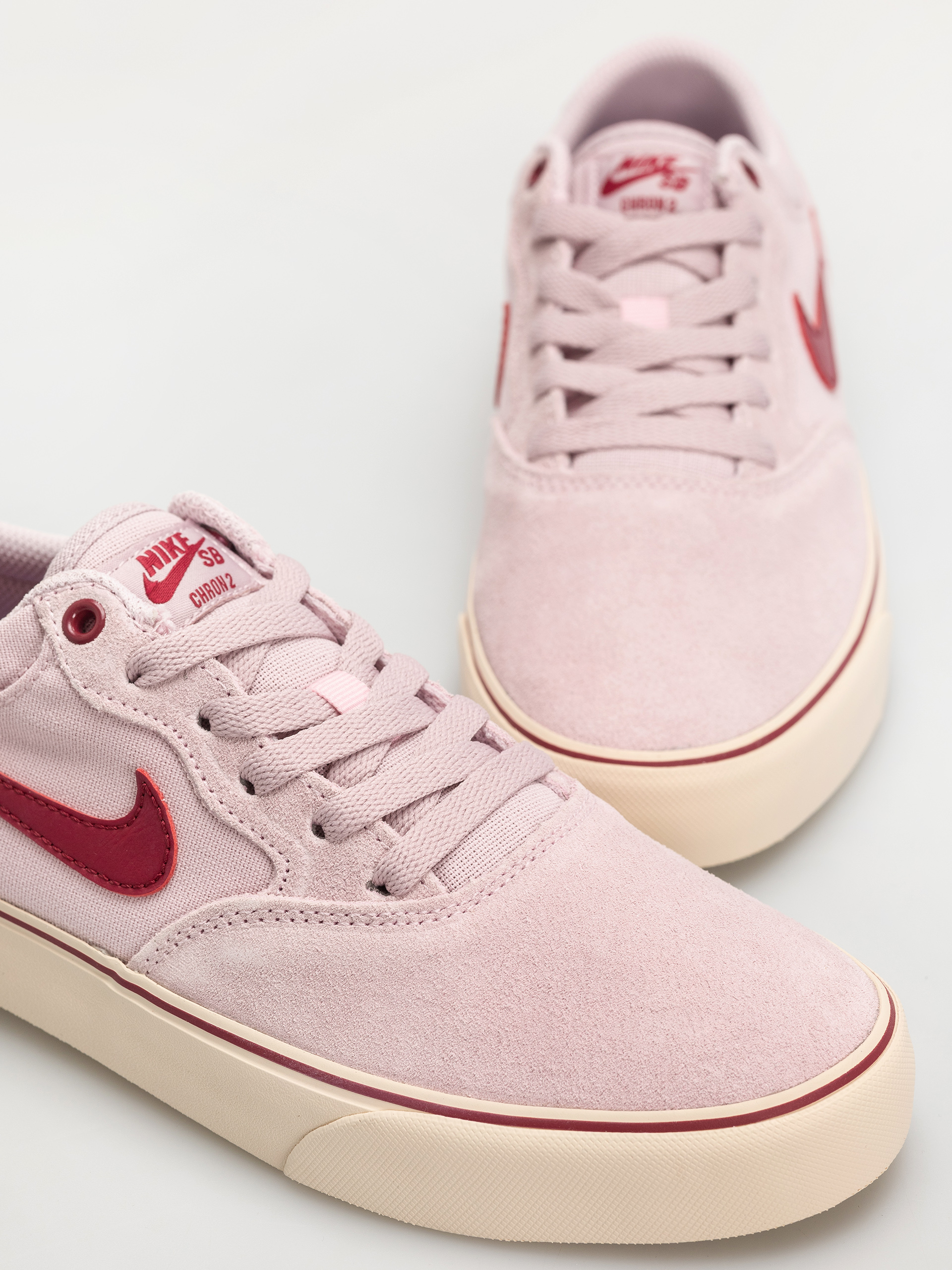 Buty Nike SB Chron 2 (pink foam/noble red pearl white)