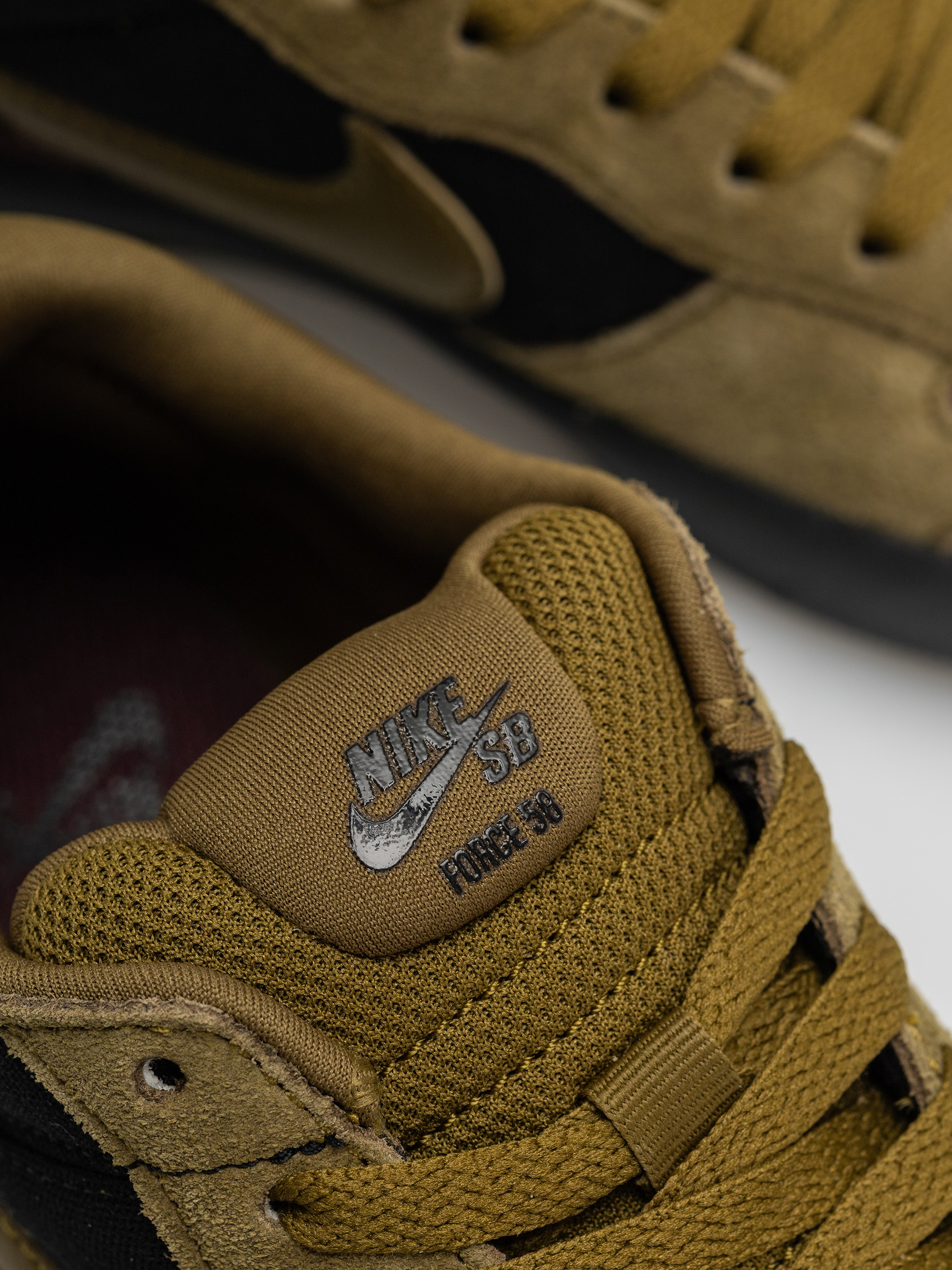 Buty Nike SB Force 58 (black/olive flak burgundy crush off noir)