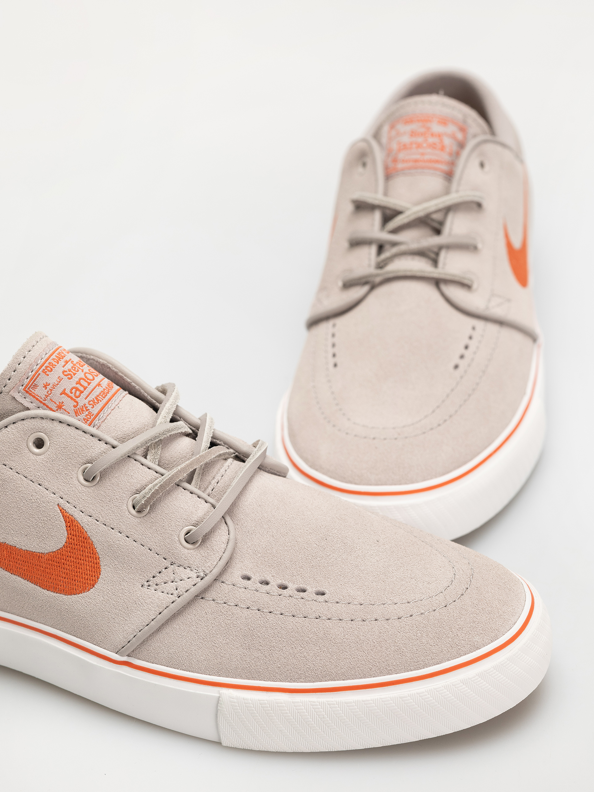 Buty Nike SB Zoom Janoski OG+ (college grey/cosmic clay summit white)