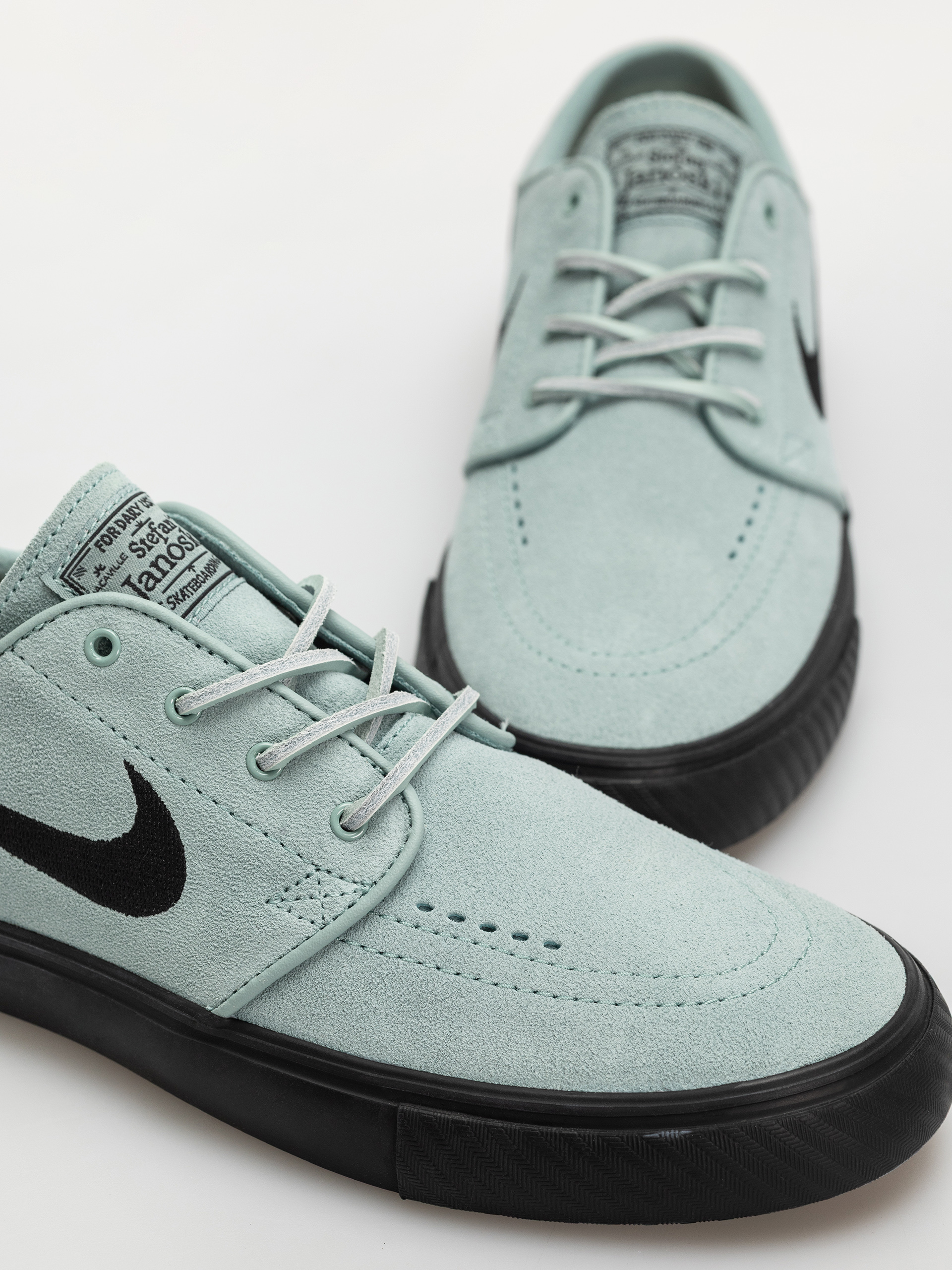 Buty Nike SB Zoom Janoski OG+ (cannon/black black gum light brown)