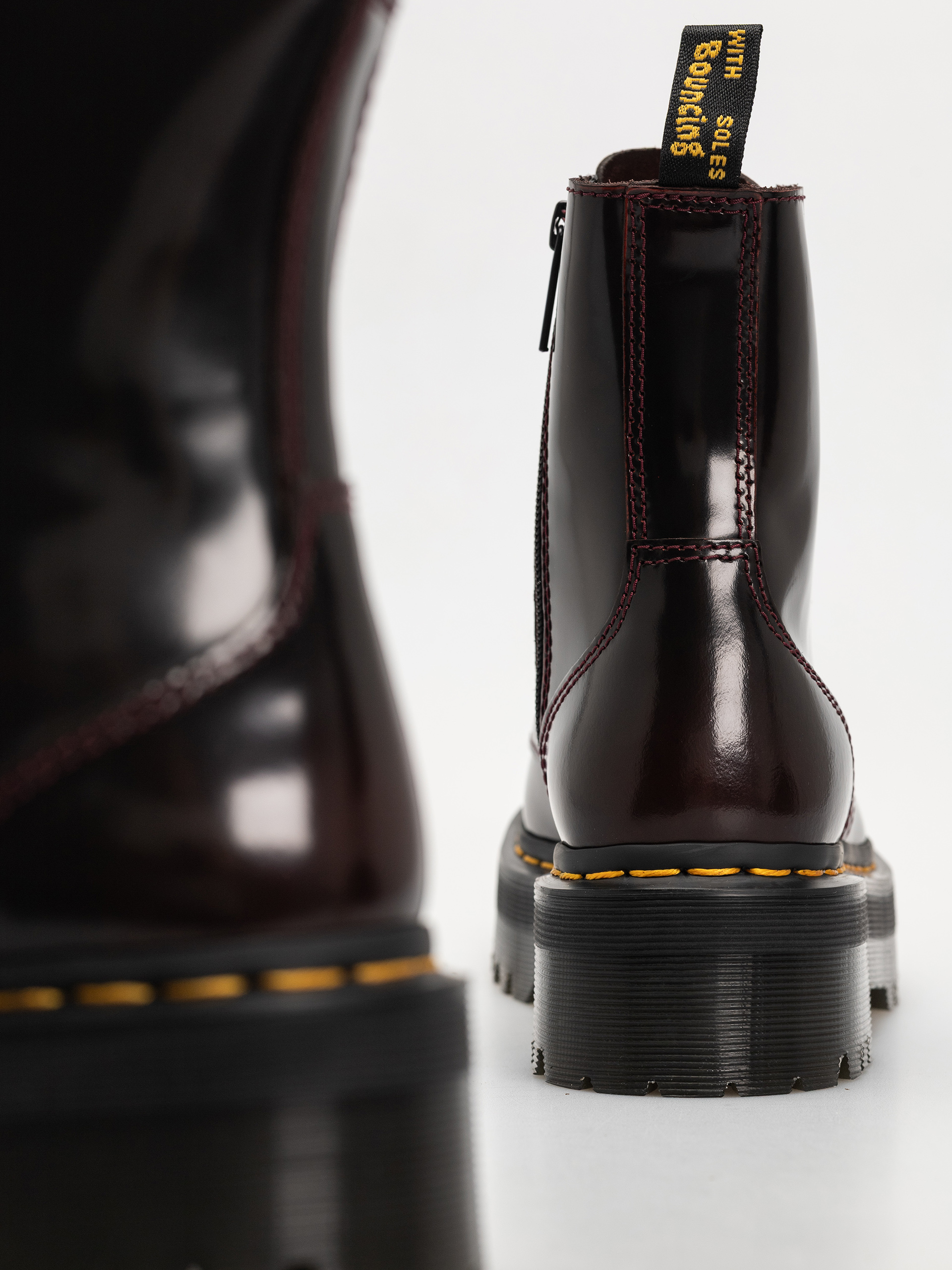 Buty Dr. Martens Jadon (cherry red arcadia)