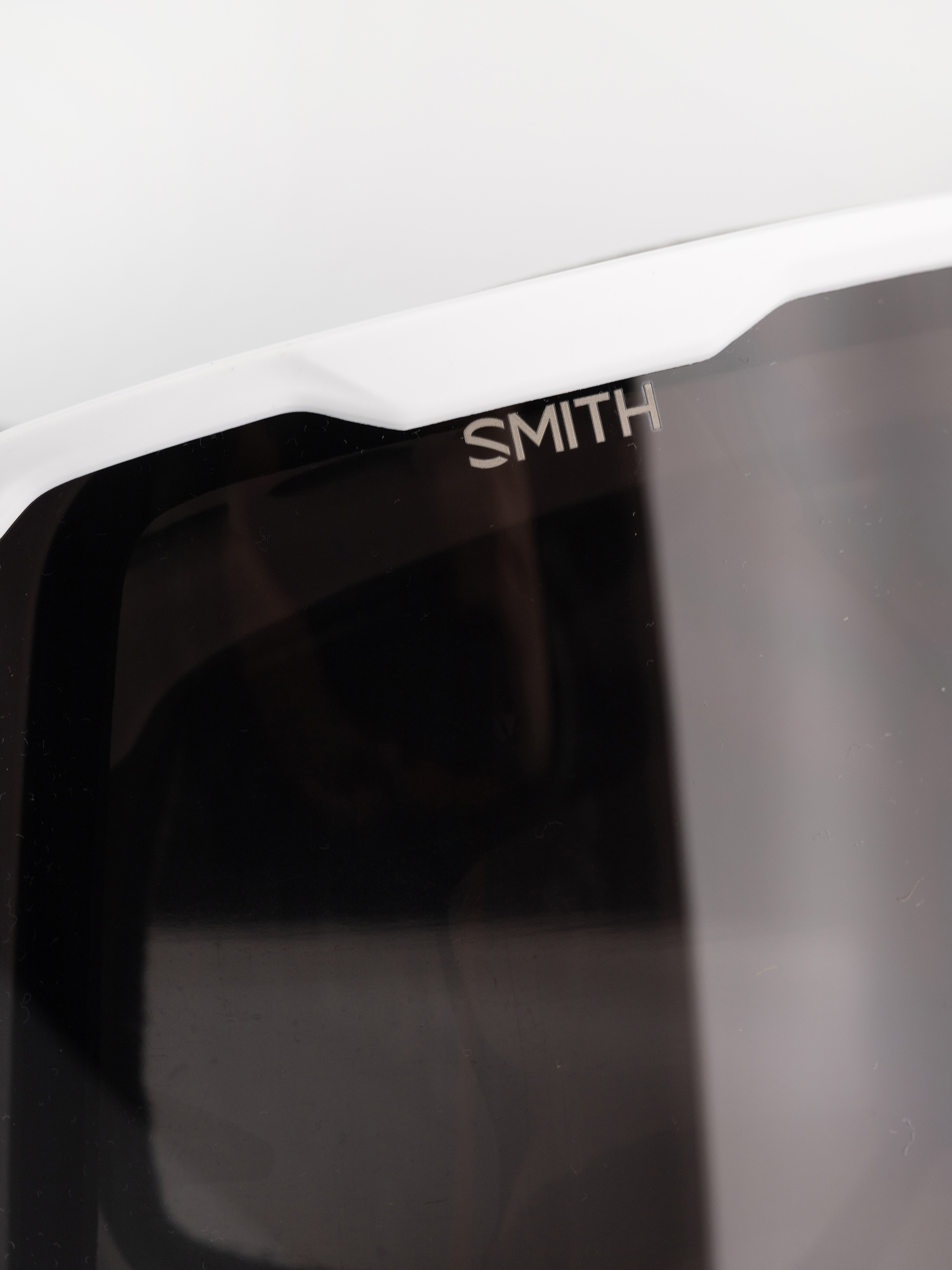 Gogle Smith Preview (white fade out/chromapop sun black)