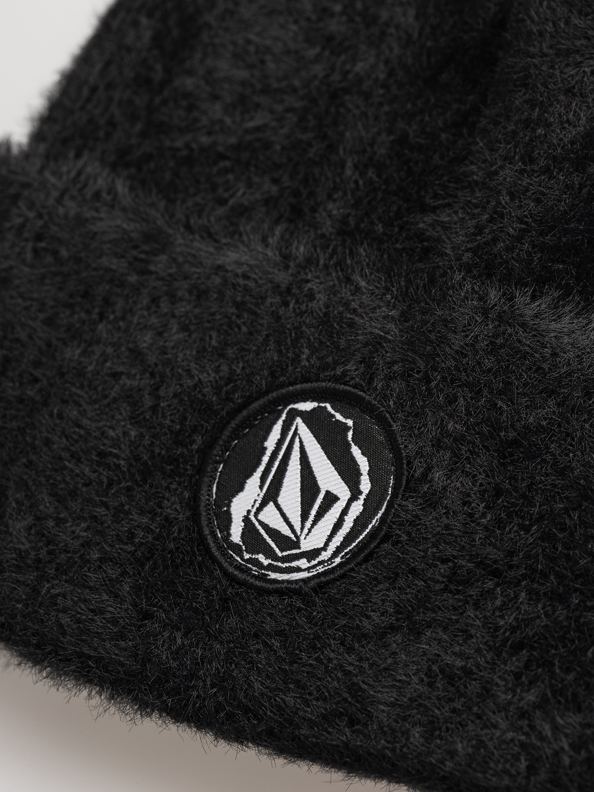 Czapka zimowa Volcom Fuzz Teddy Wmn (black)