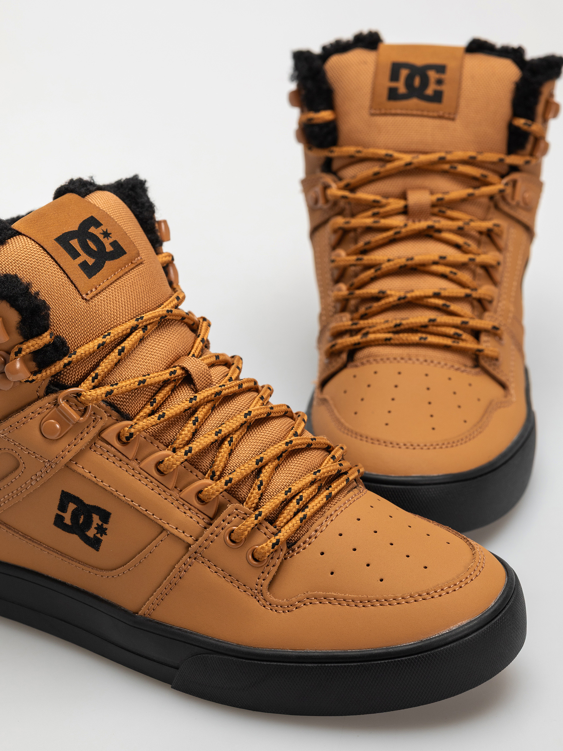 Buty DC Pure High Top Wc Wnt (wheat)