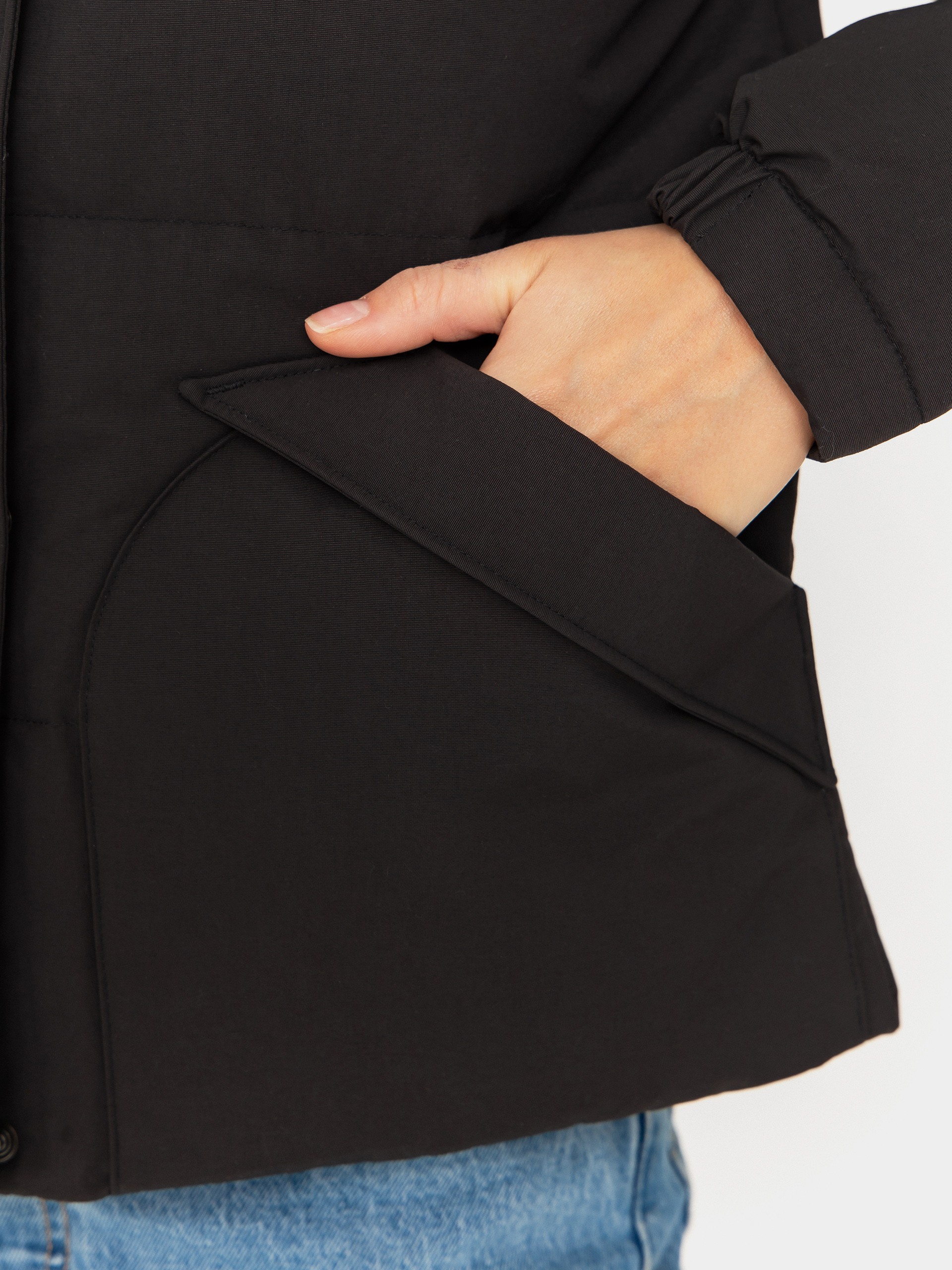Kurtka Patagonia Downdrift Wmn (black)