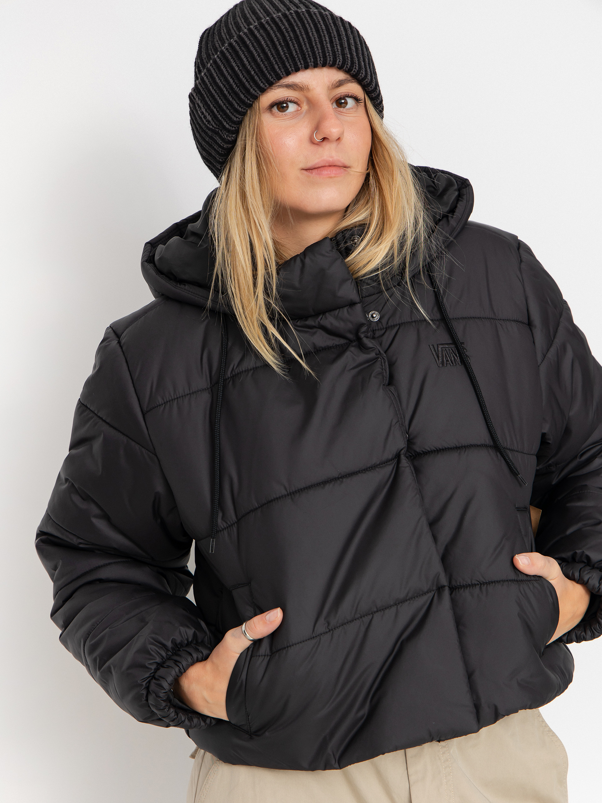 Kurtka Vans Hillgate Cropped Puffer Wmn (black)