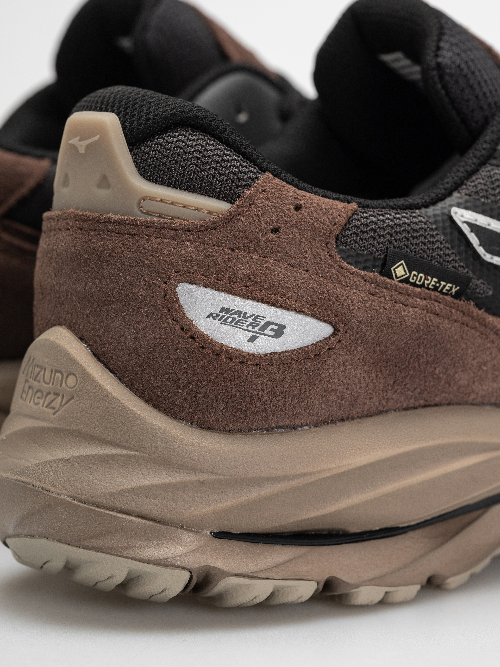 Buty Mizuno Wave Rider GTX (black sand/black/chicory coffee)