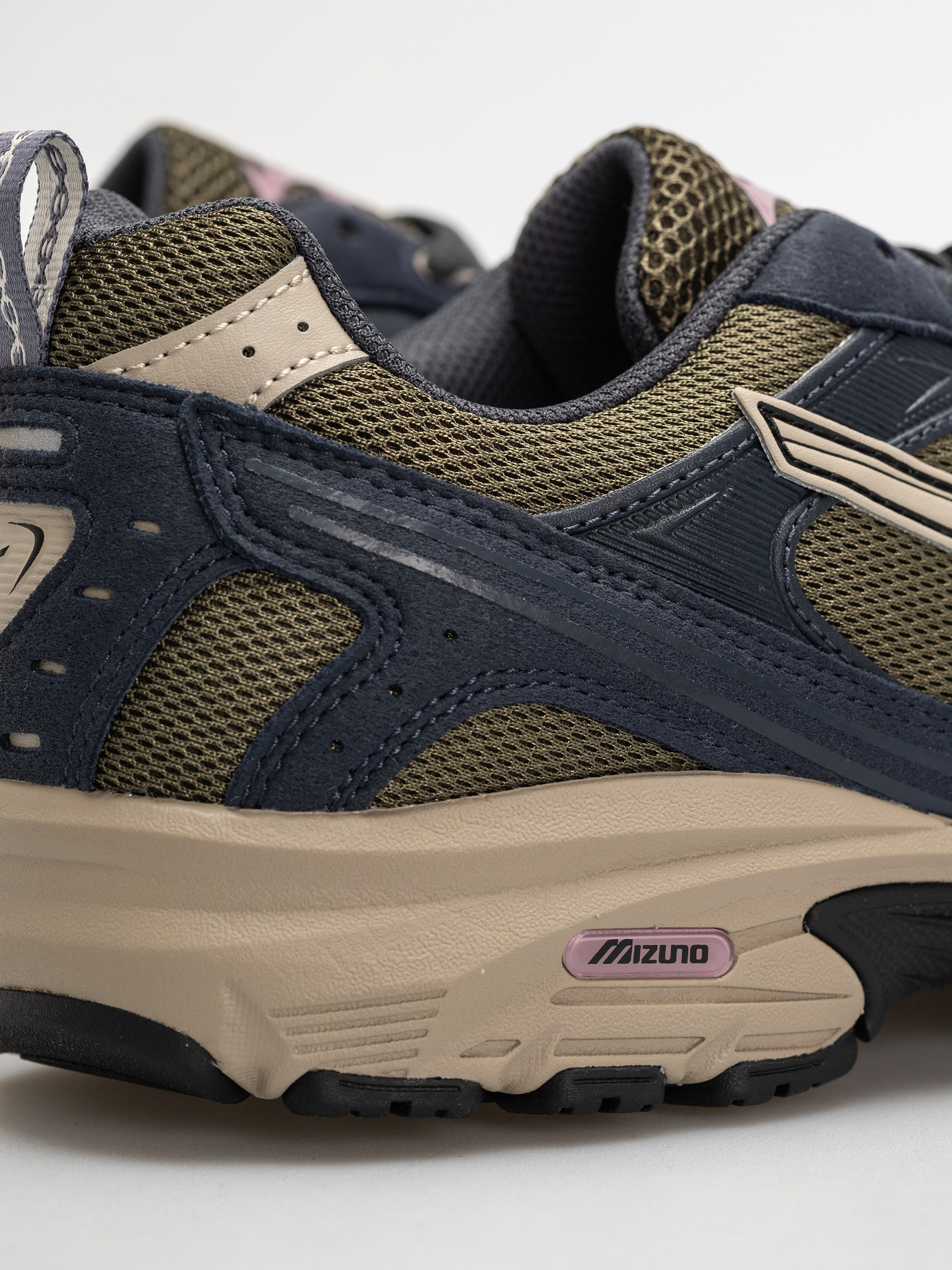 Buty Mizuno MXR (grape leaf/vintage khaki/salute)