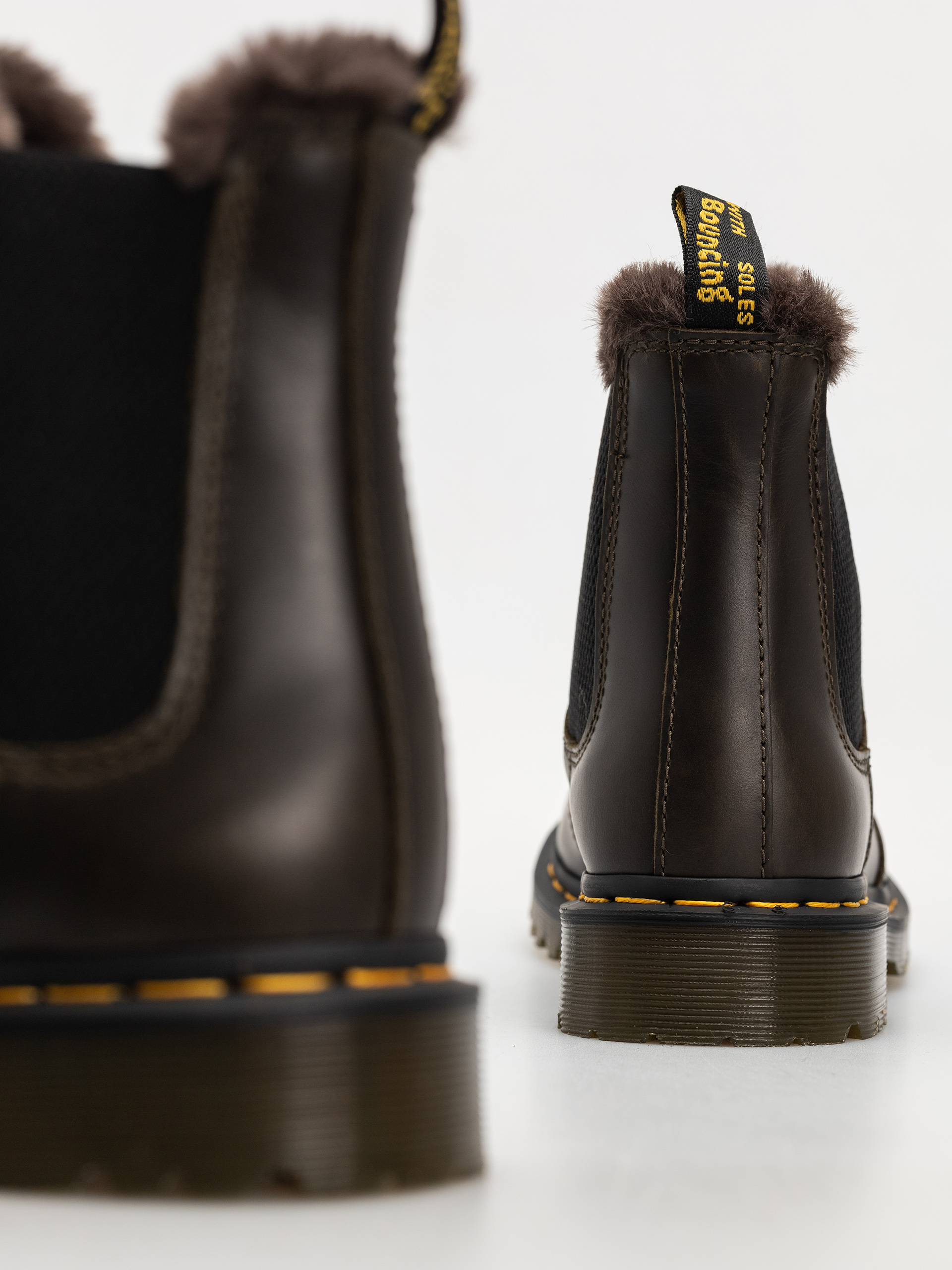 Buty Dr. Martens 2976 Leonore Chelsea Wmn (dark taupe taupe orleans)