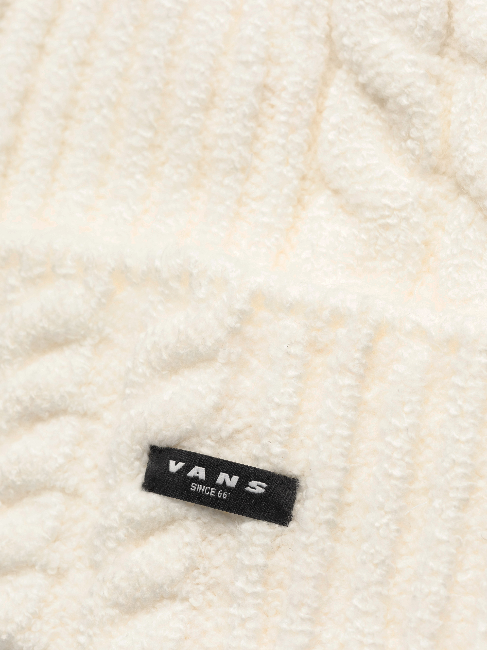 Czapka zimowa Vans Revelle Cuff (mountain essentials marshmallow)