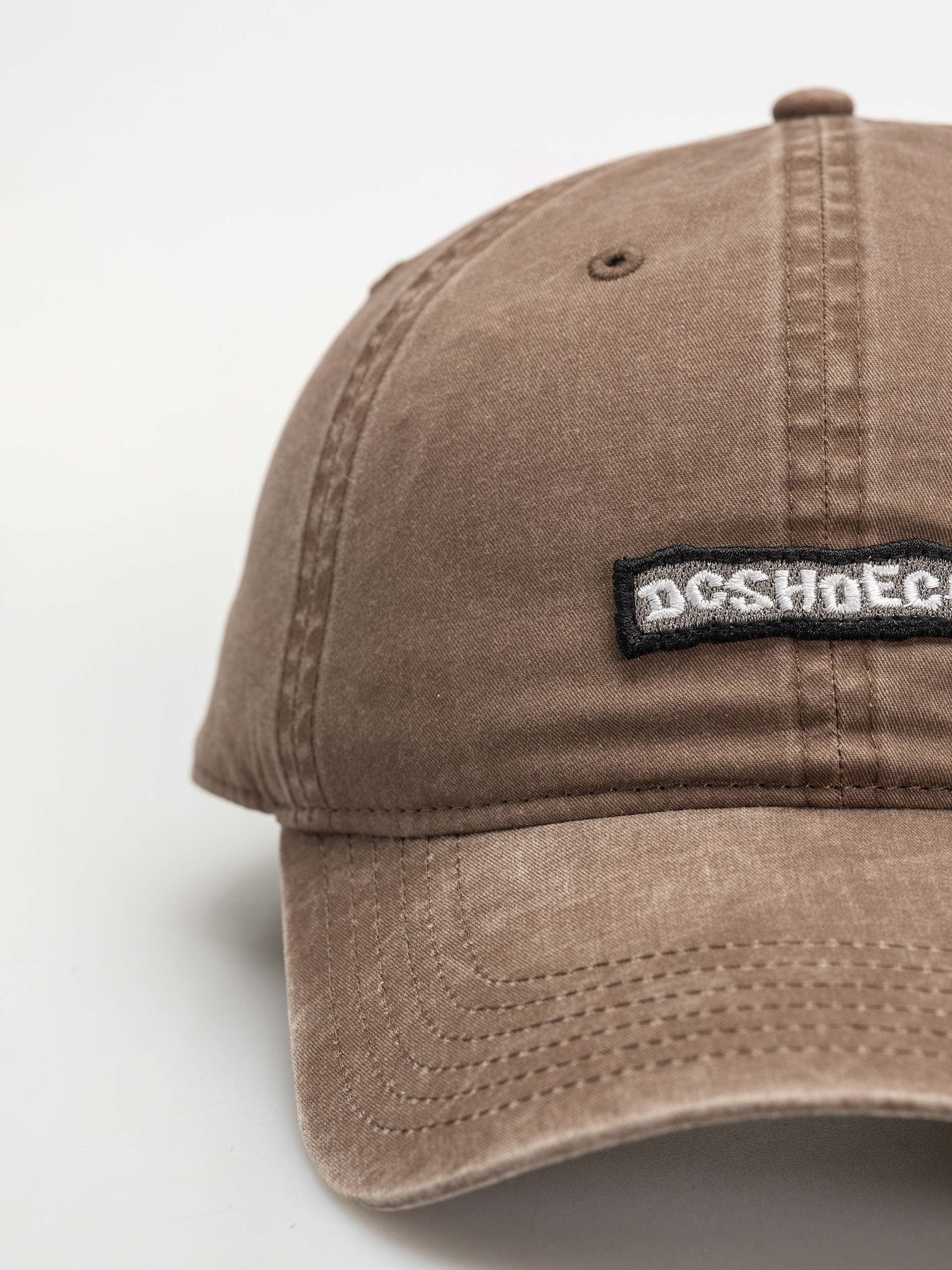 Czapka z daszkiem DC Patch It (toffee)