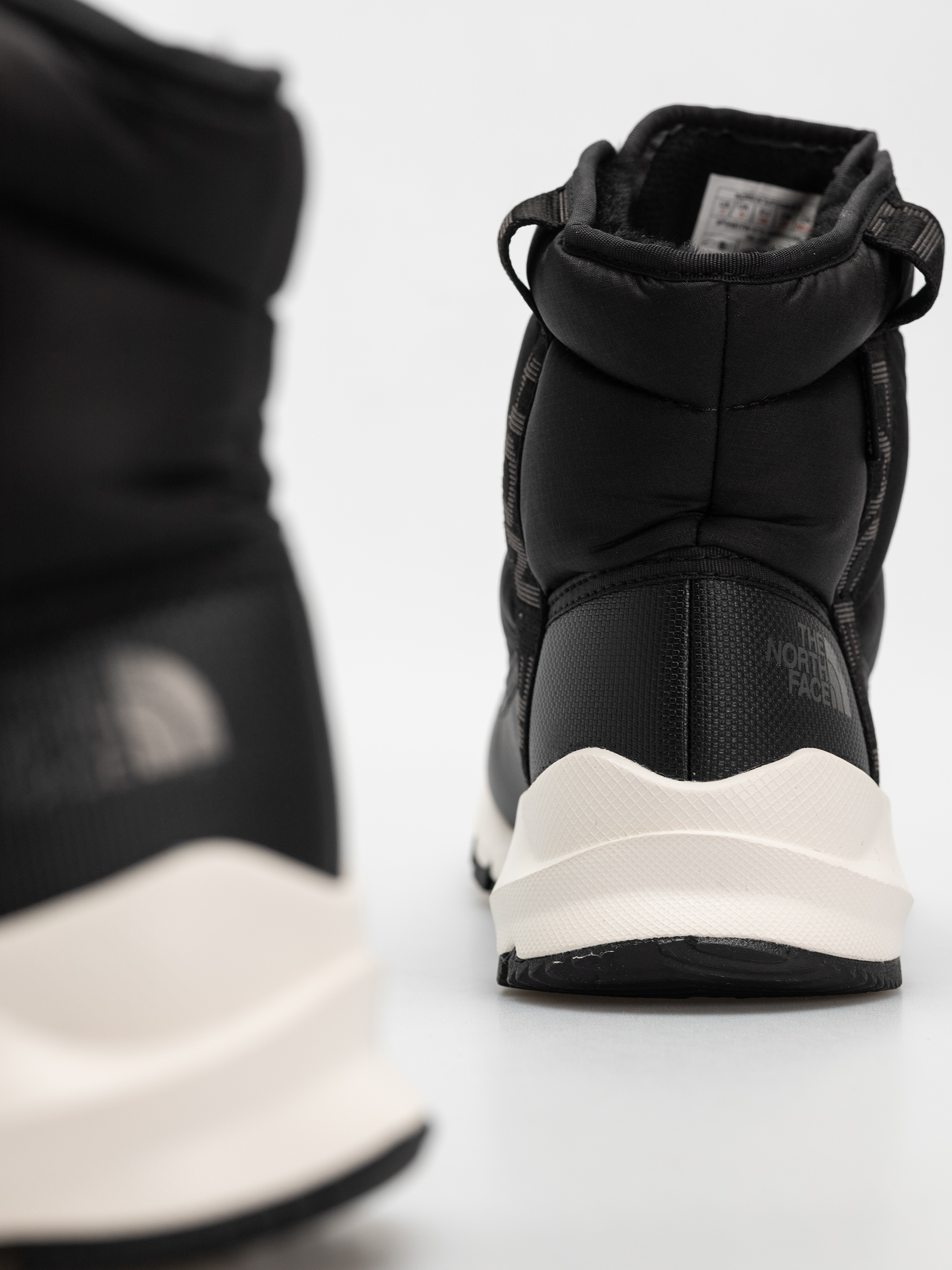 Buty The North Face Thermoball Lace Up Luxe Wp Wmn (tnf black/asphalt grey)