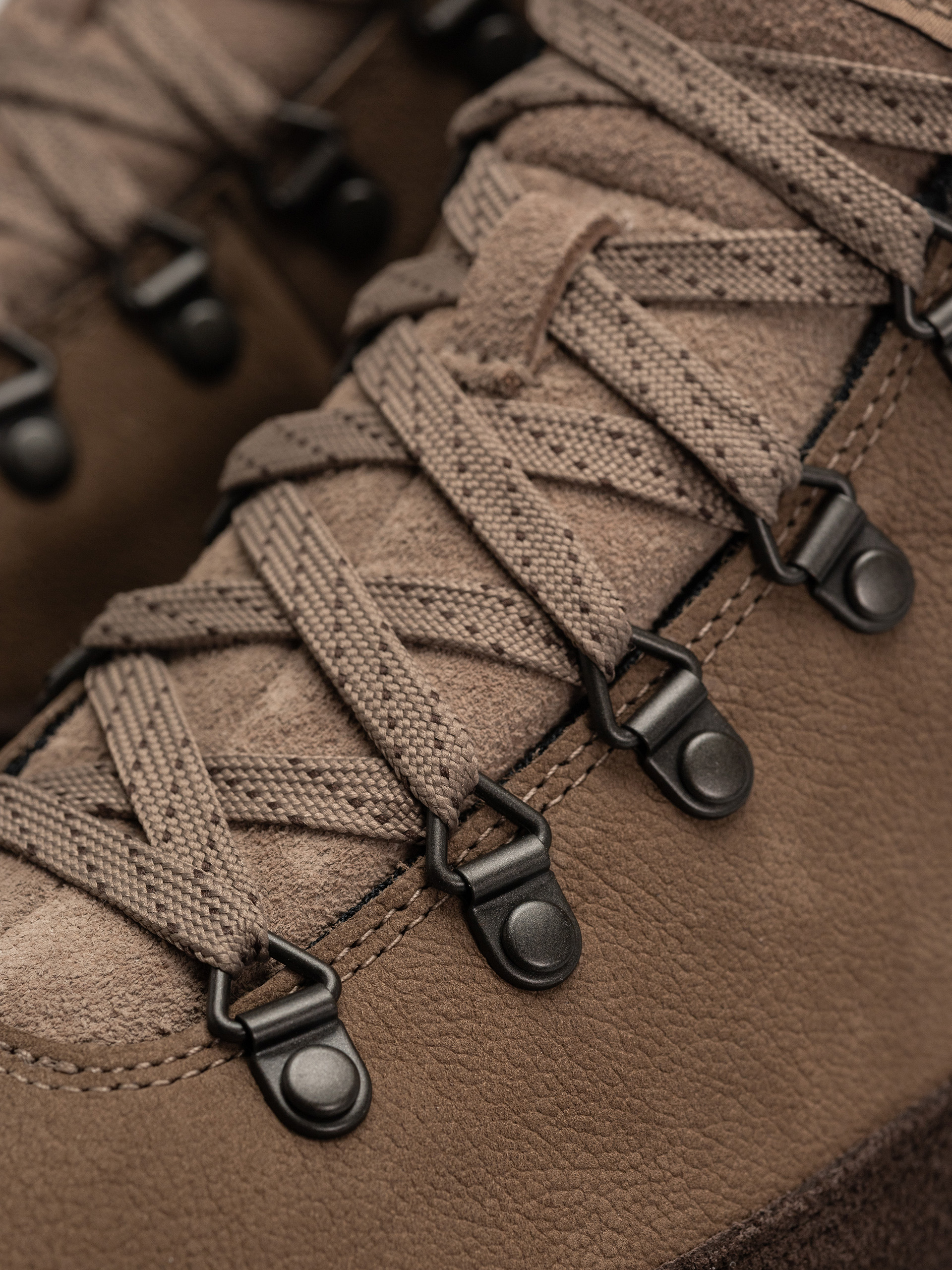 Buty The North Face Back To Berkeley Iv Leather Wp (demitasse brown/garnet)