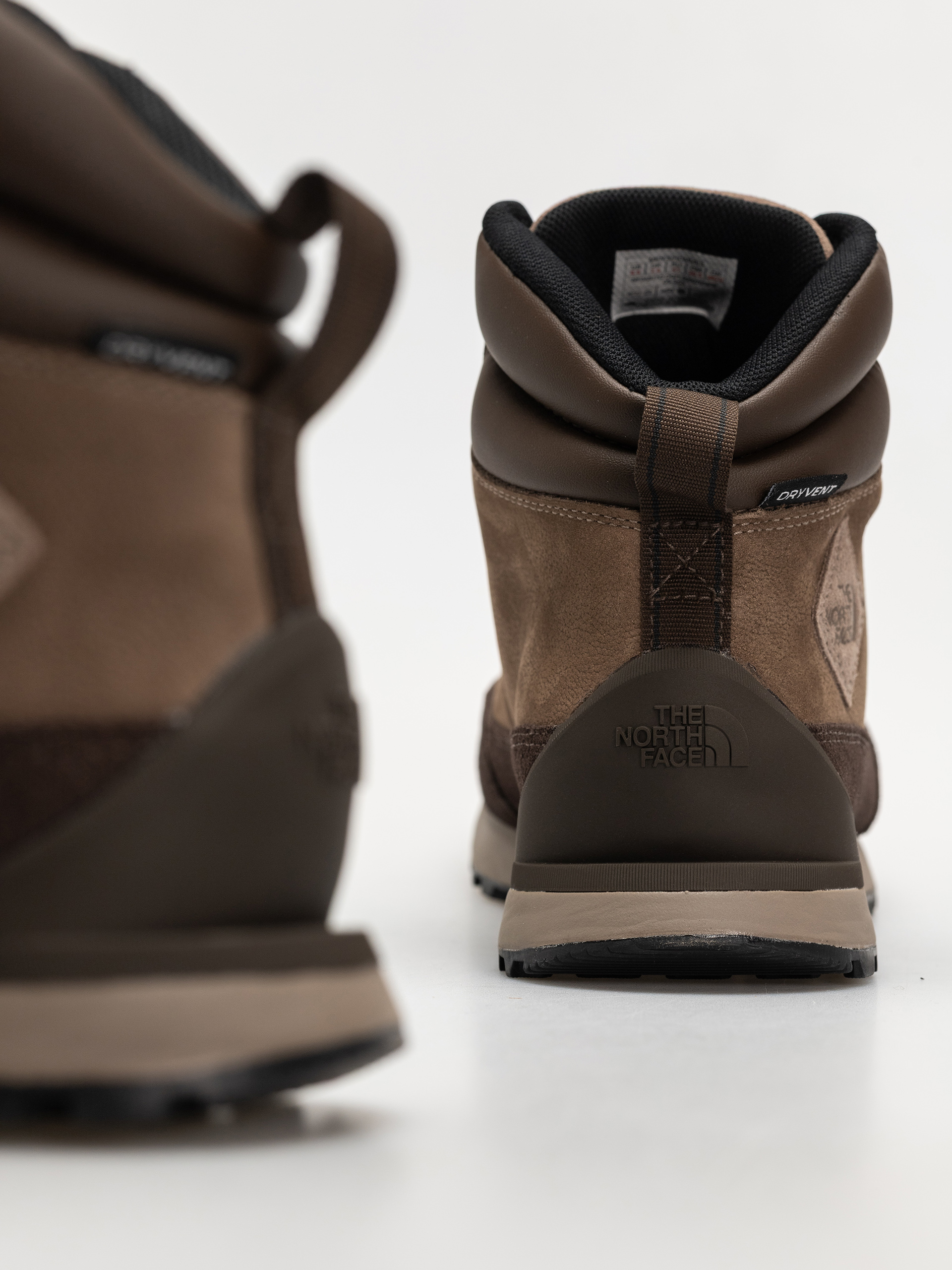 Buty The North Face Back To Berkeley Iv Leather Wp (demitasse brown/garnet)