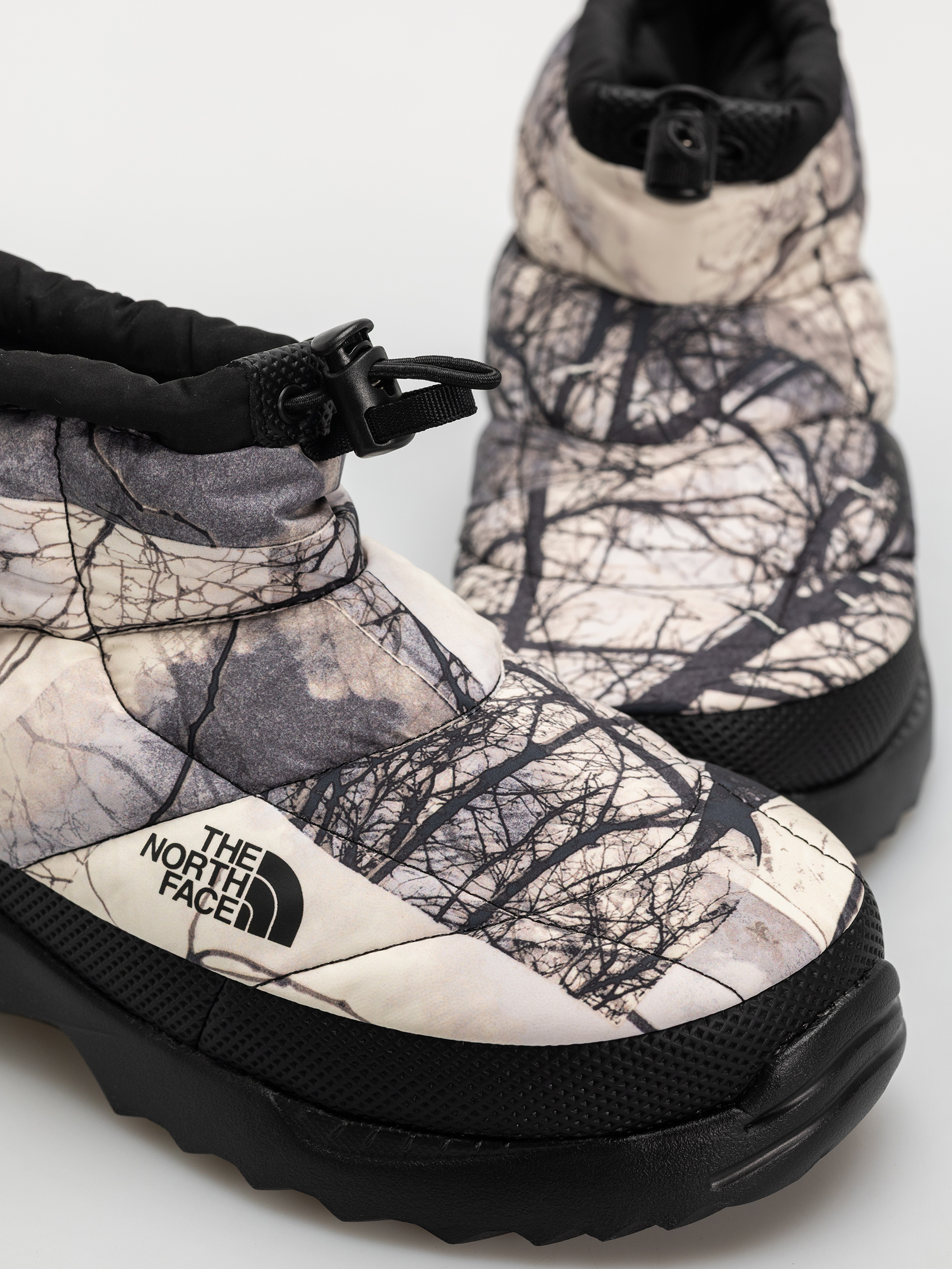 Buty The North Face Nuptse Traction Chukka (image lift camo white d)