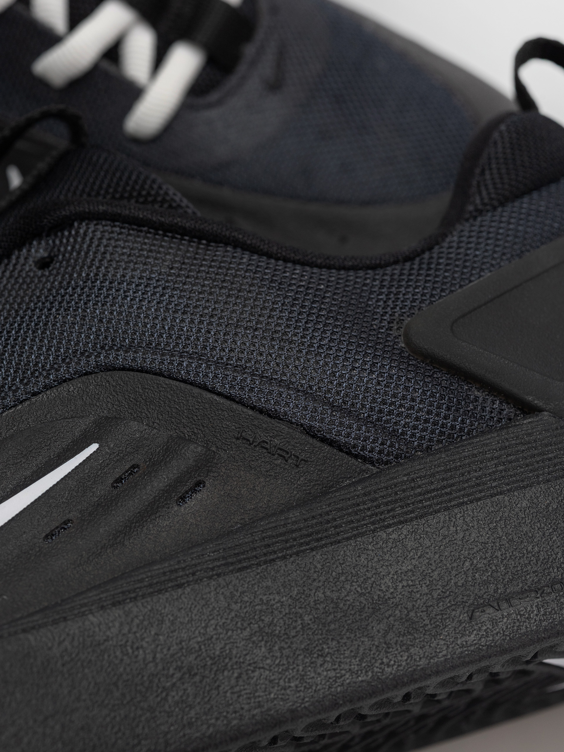 Buty Nike SB Zoom Nyjah 4 (black/white black white)