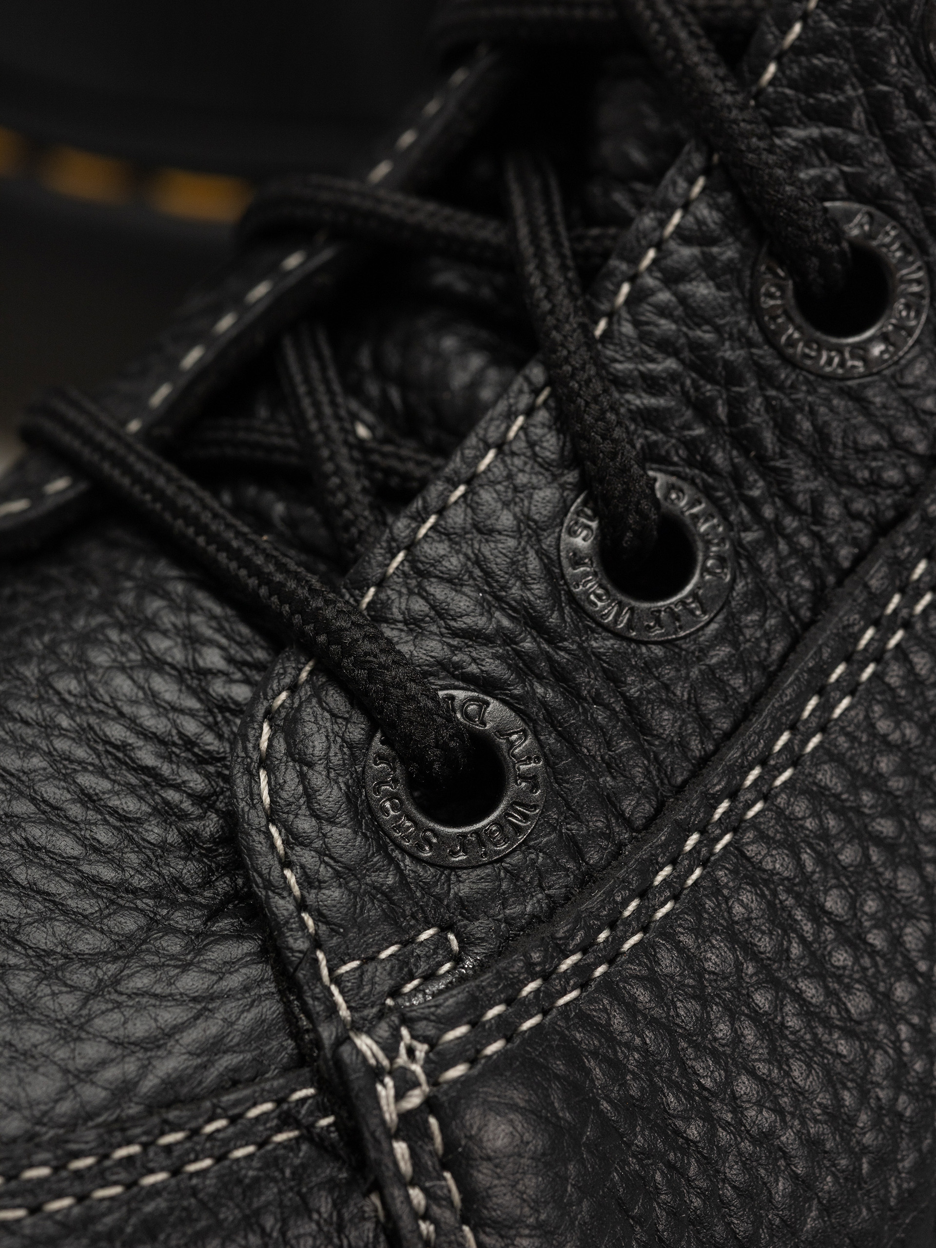 Buty Dr. Martens Buzz 8i Wmn (black milled nappa)